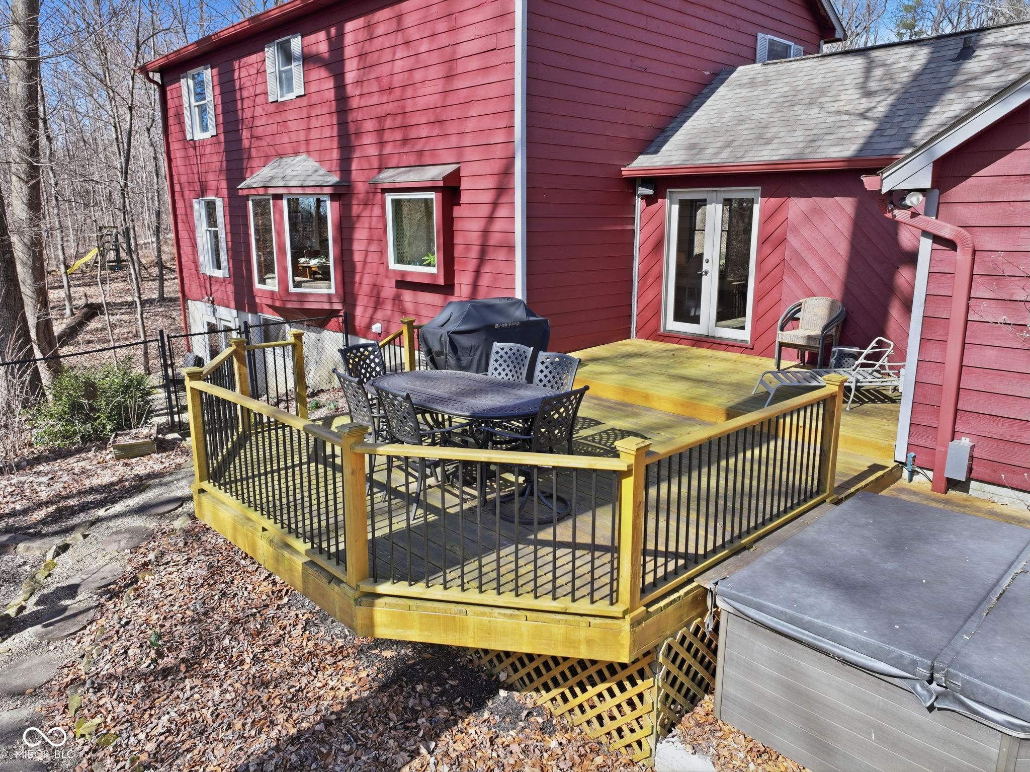 2903 W Carr Hill Road