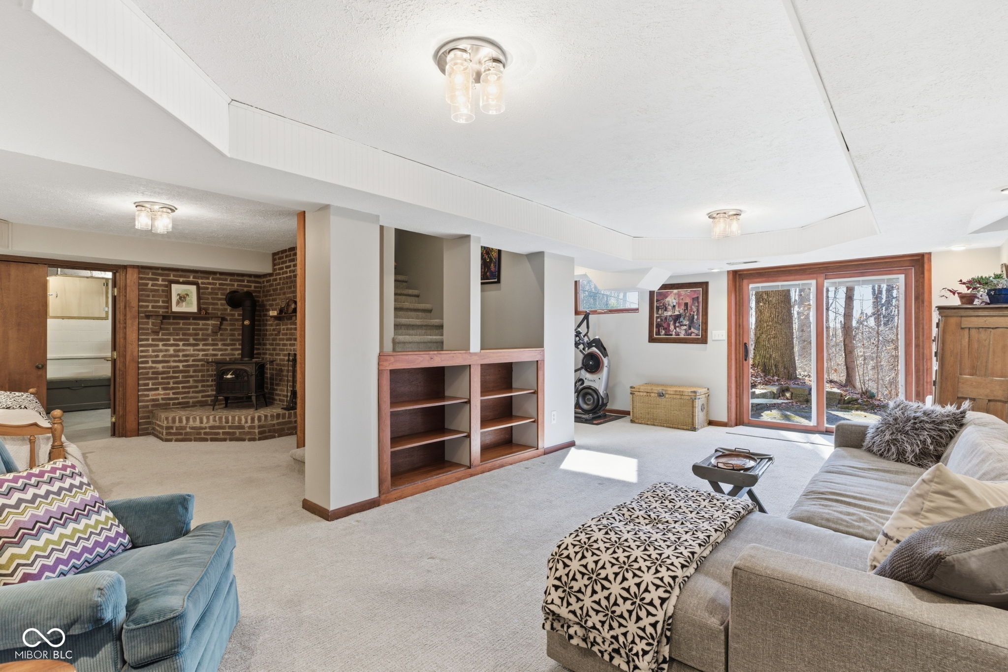 2903 W Carr Hill Road