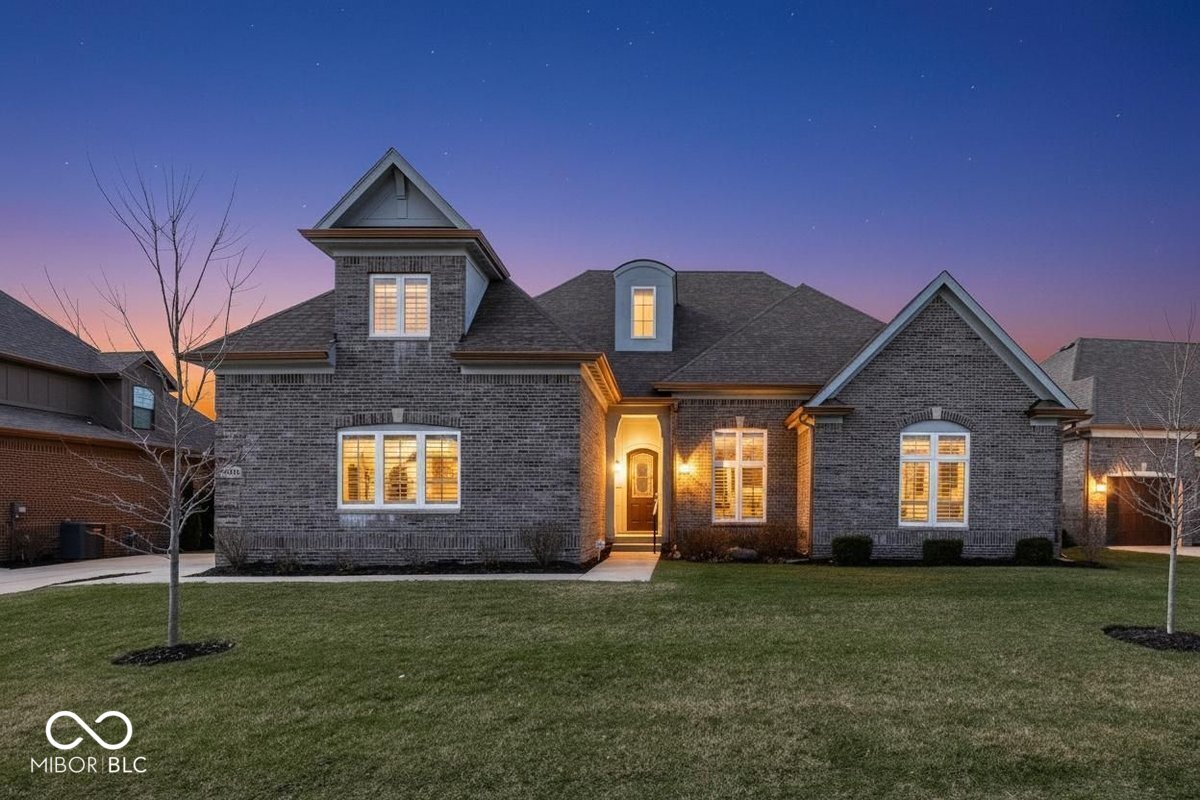 4305 Prairie Falcon Drive