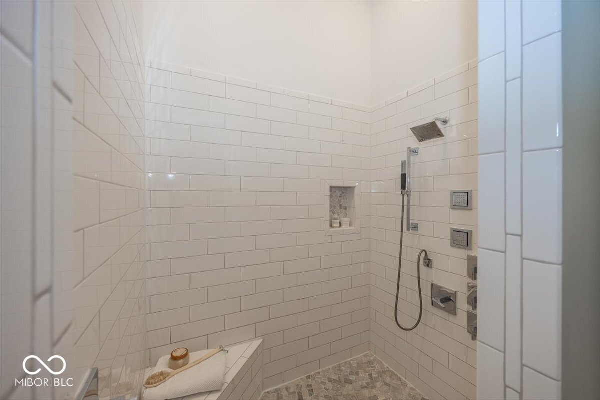 4305 Prairie Falcon Drive