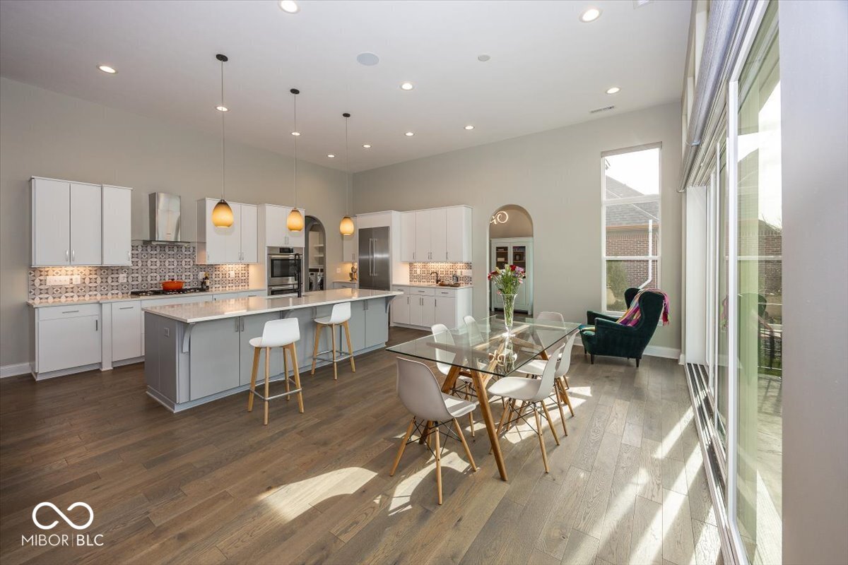 4305 Prairie Falcon Drive