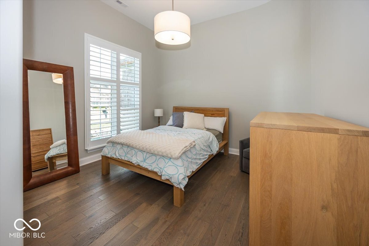 4305 Prairie Falcon Drive