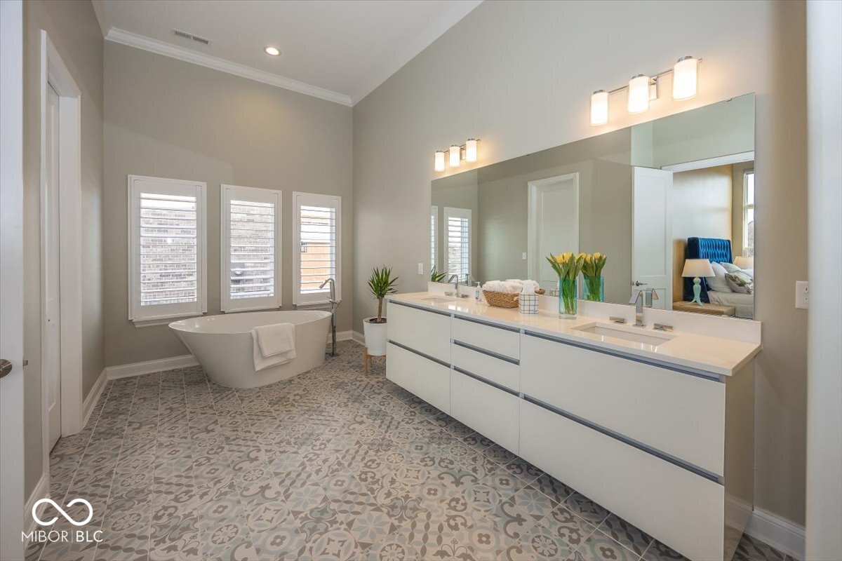 4305 Prairie Falcon Drive