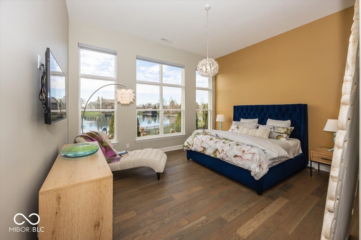 4305 Prairie Falcon Drive