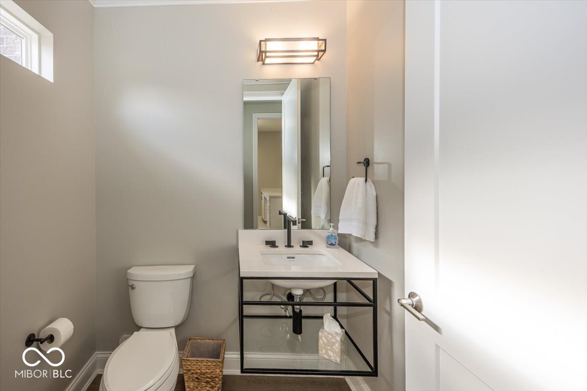 4305 Prairie Falcon Drive