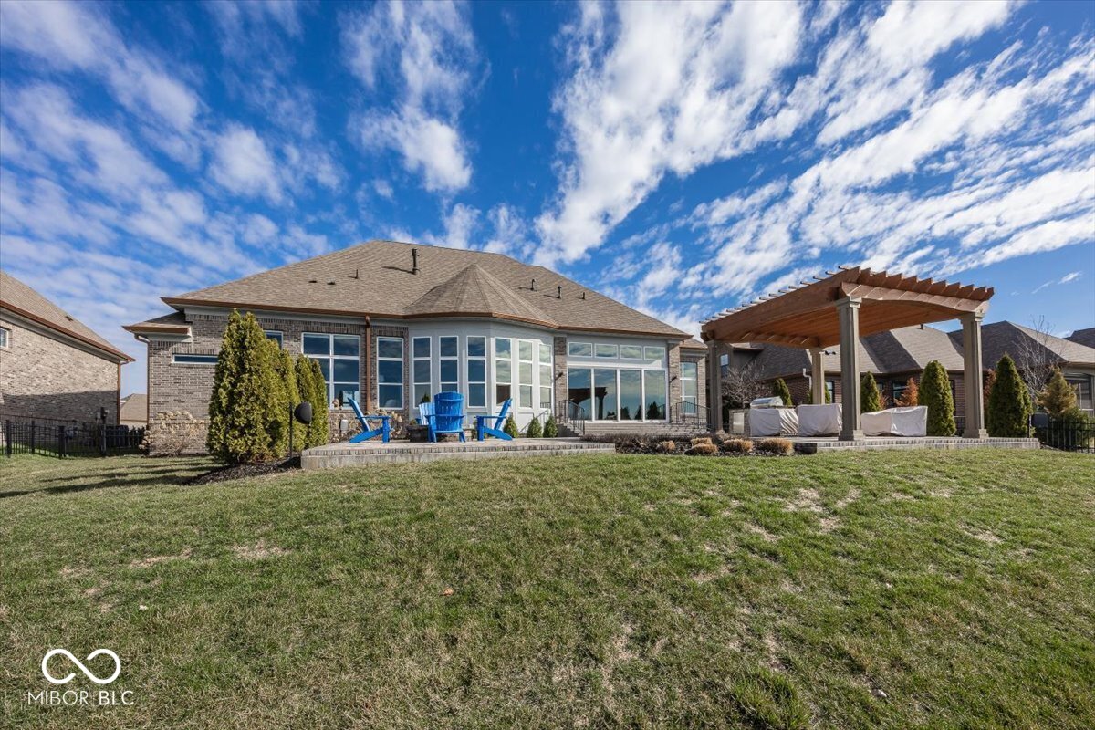 4305 Prairie Falcon Drive