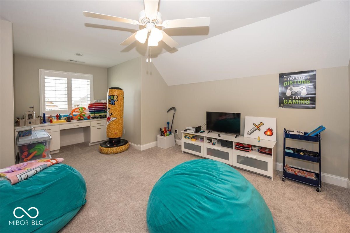 4305 Prairie Falcon Drive