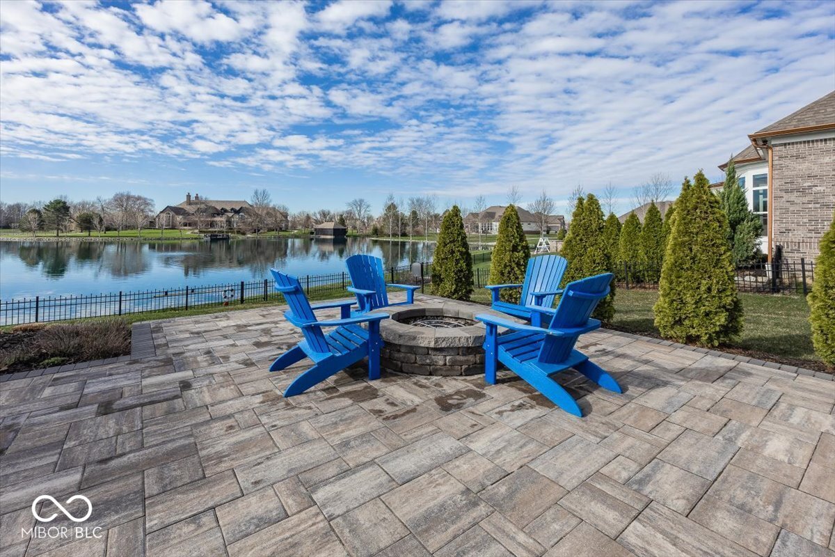 4305 Prairie Falcon Drive