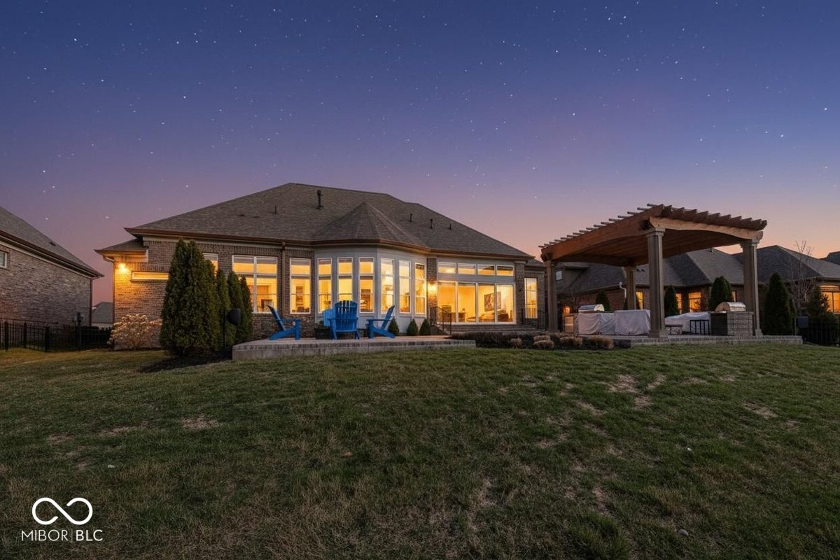 4305 Prairie Falcon Drive