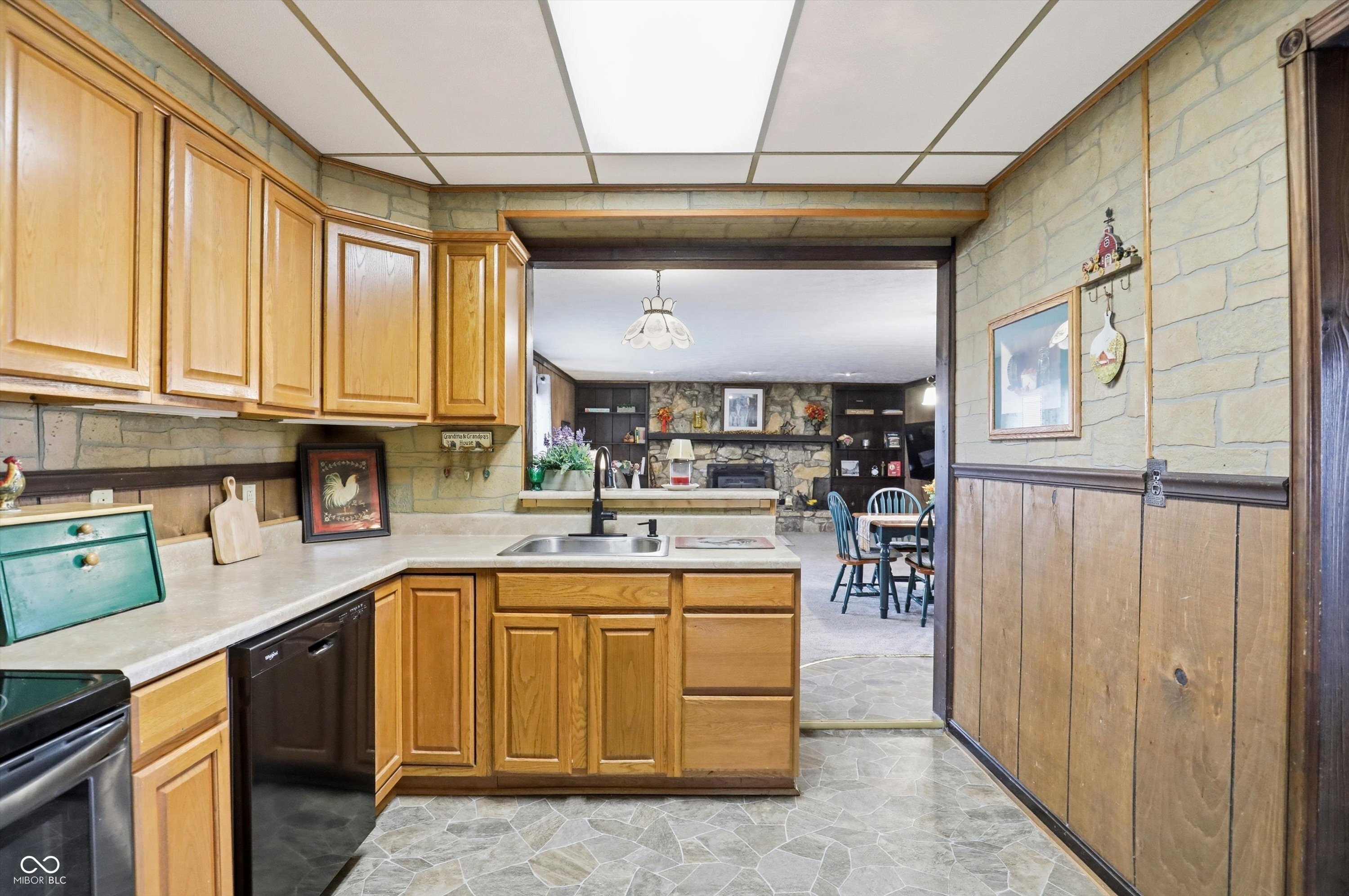 10719 E State Road 38