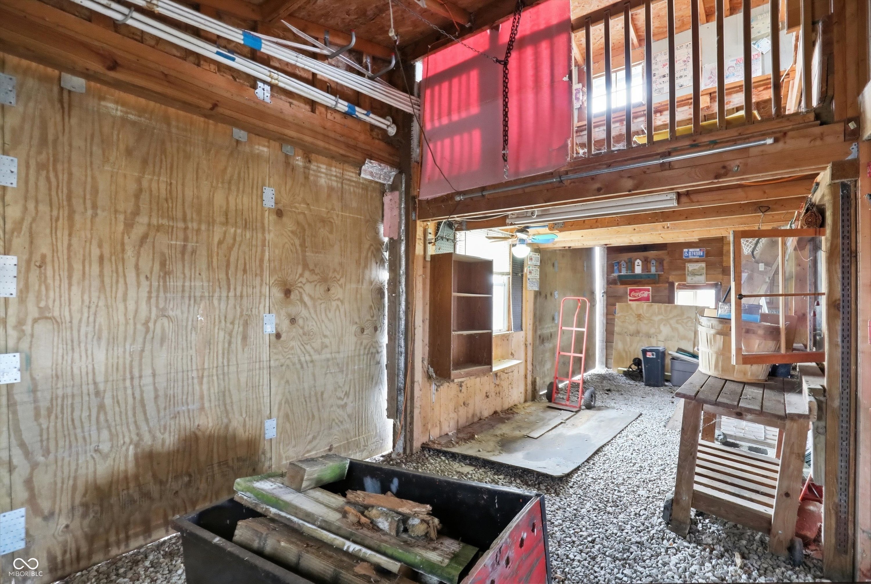 10719 E State Road 38