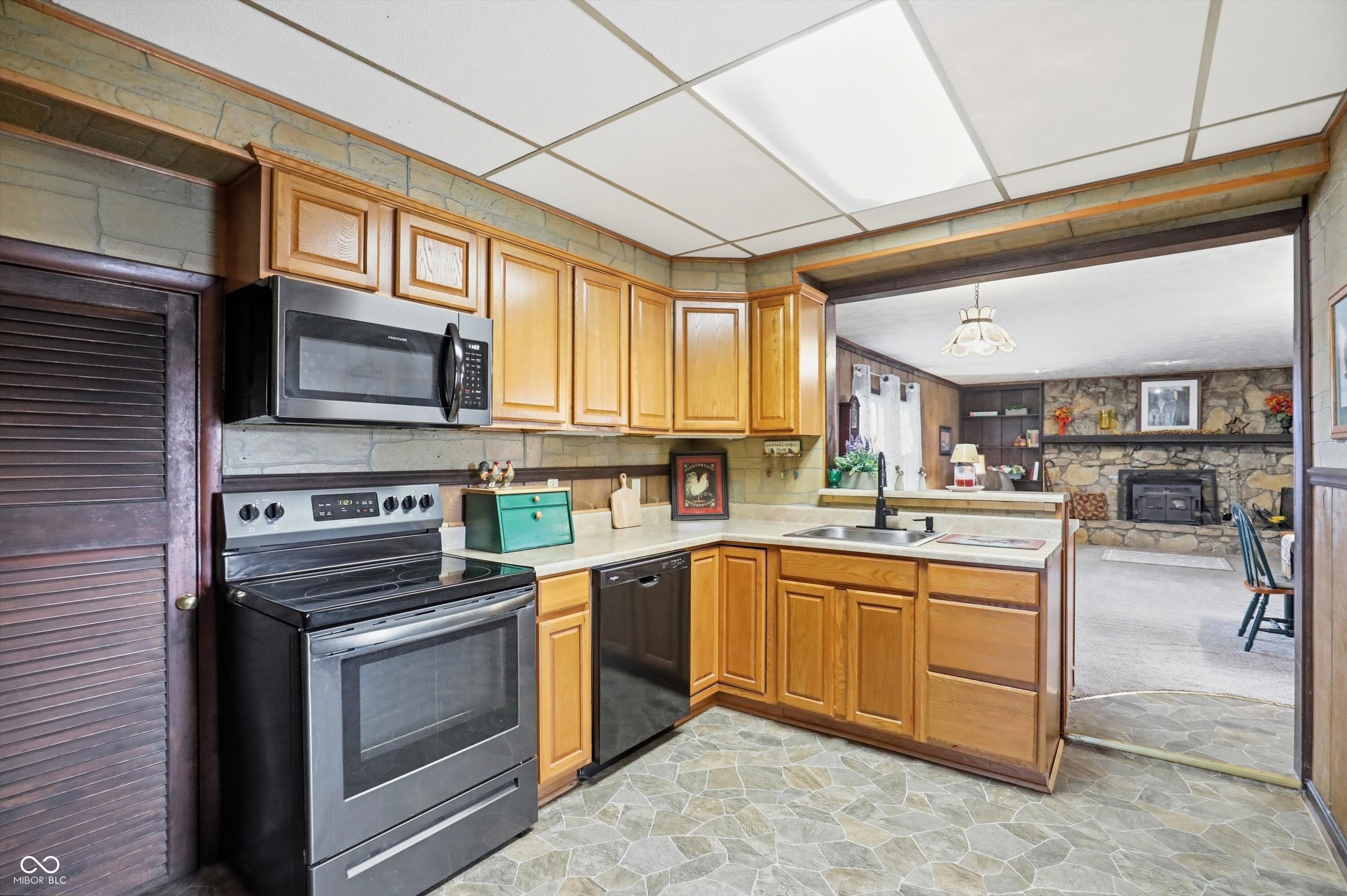 10719 E State Road 38