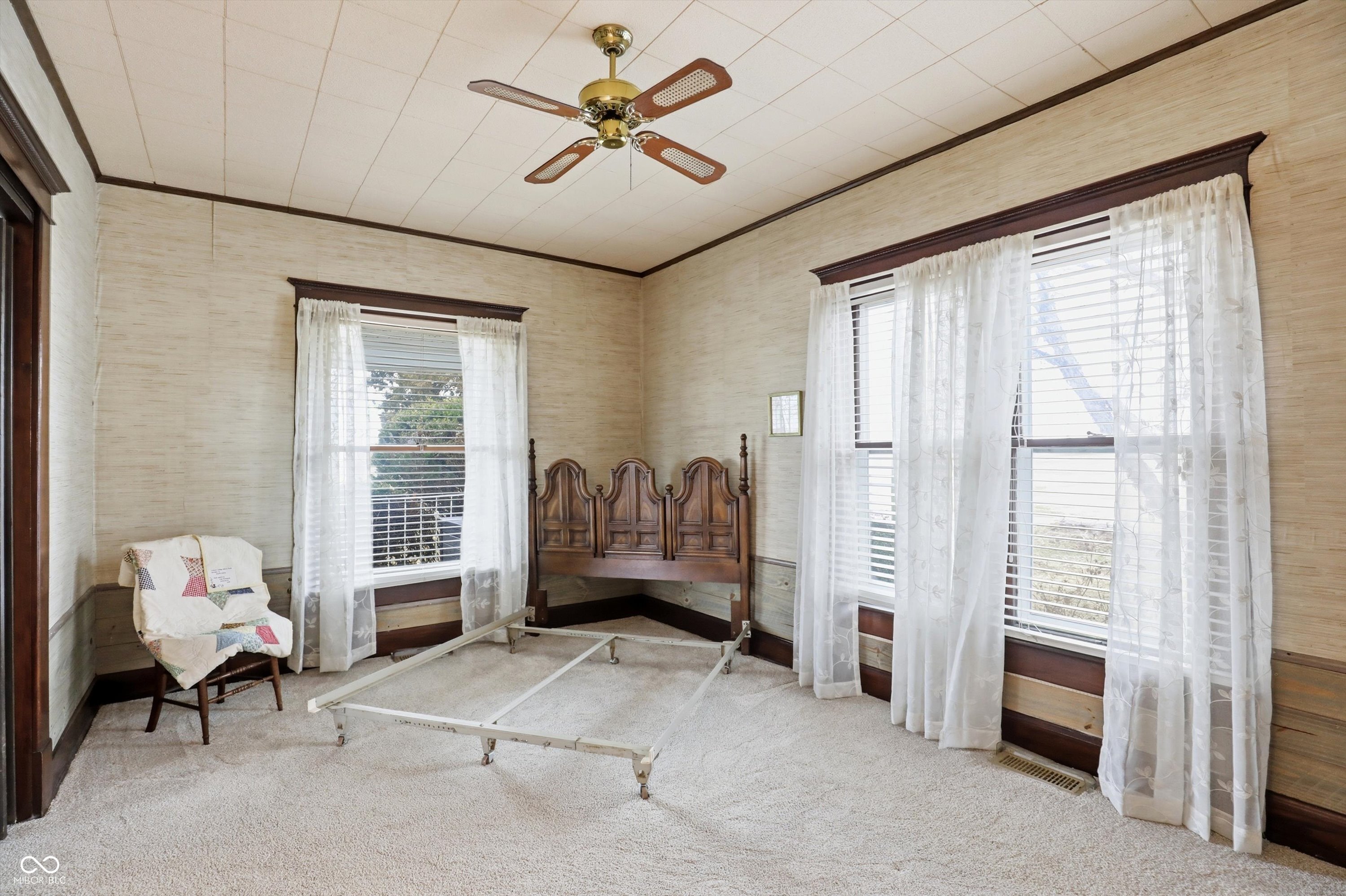 10719 E State Road 38