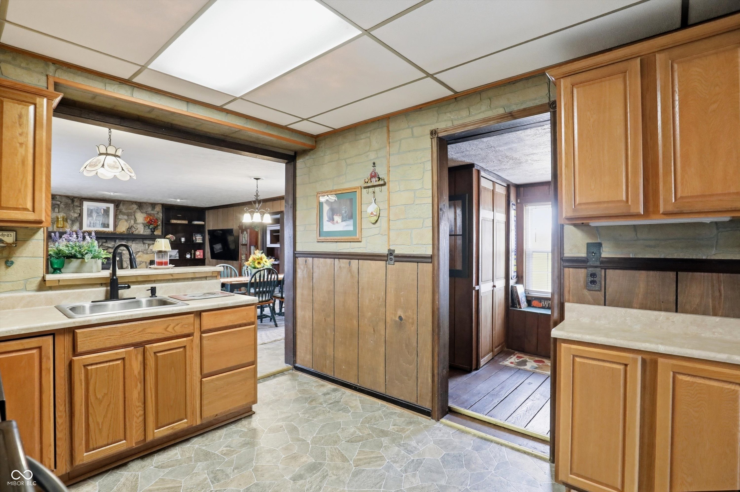 10719 E State Road 38