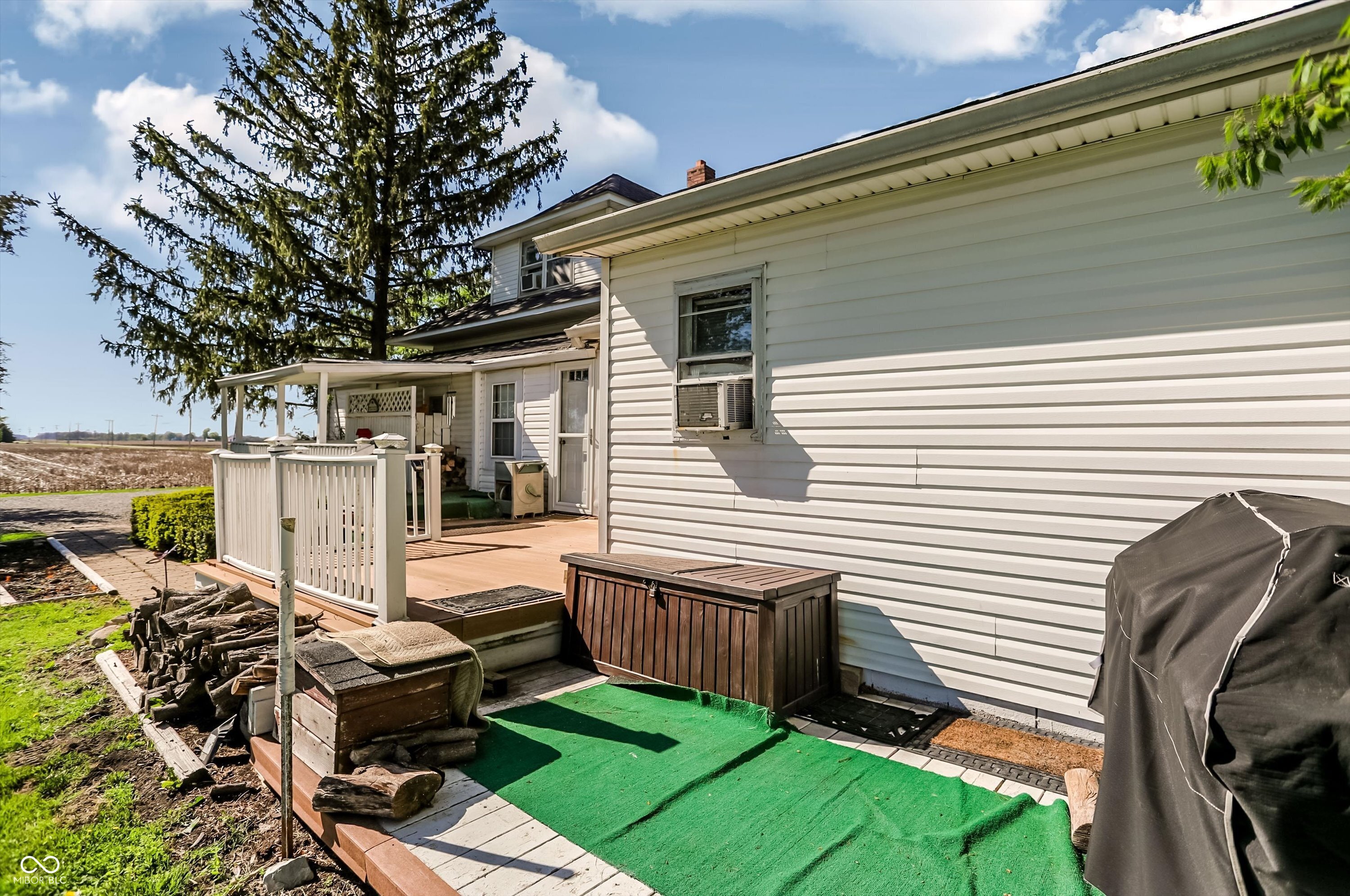 10719 E State Road 38