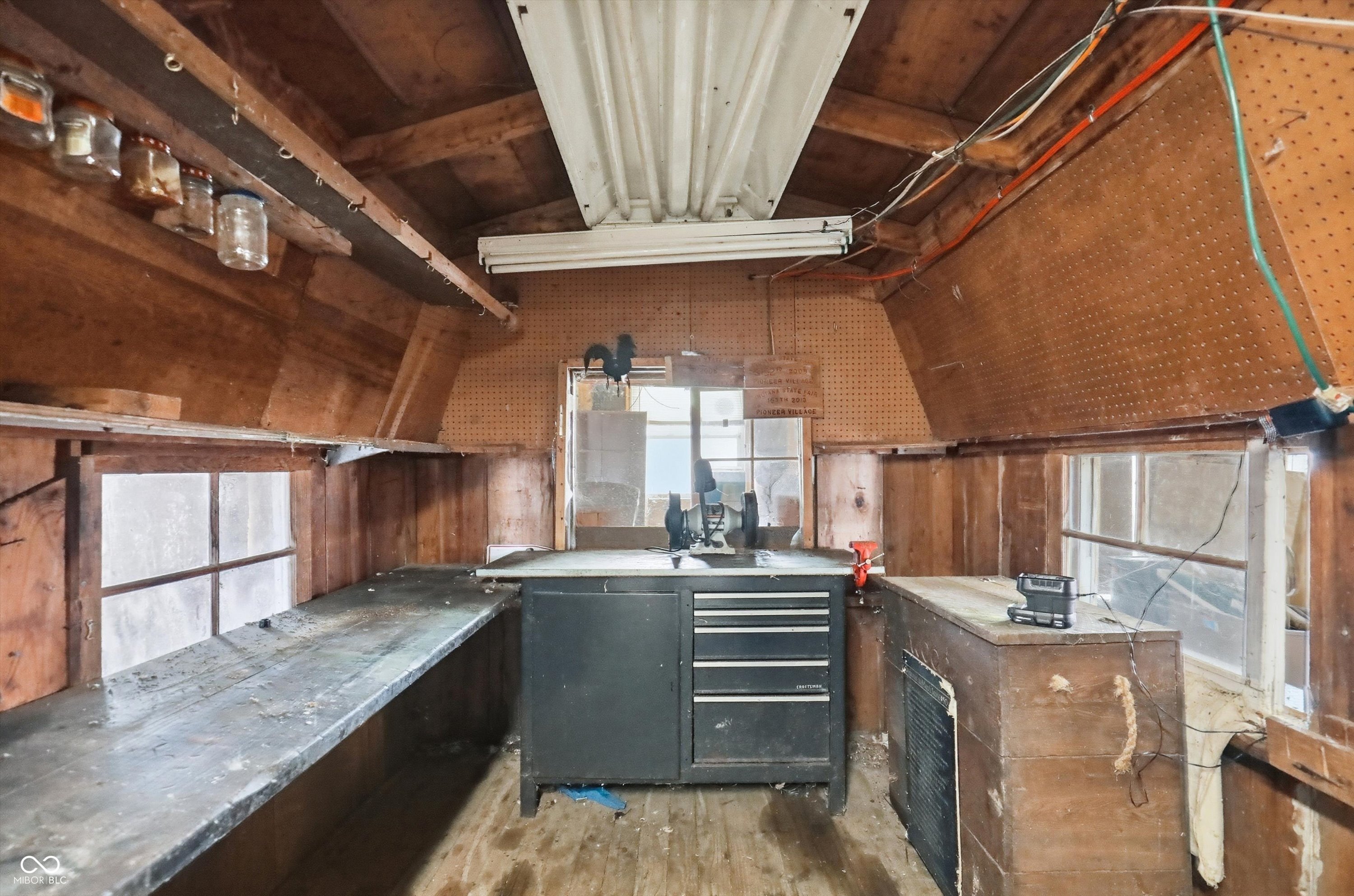 10719 E State Road 38