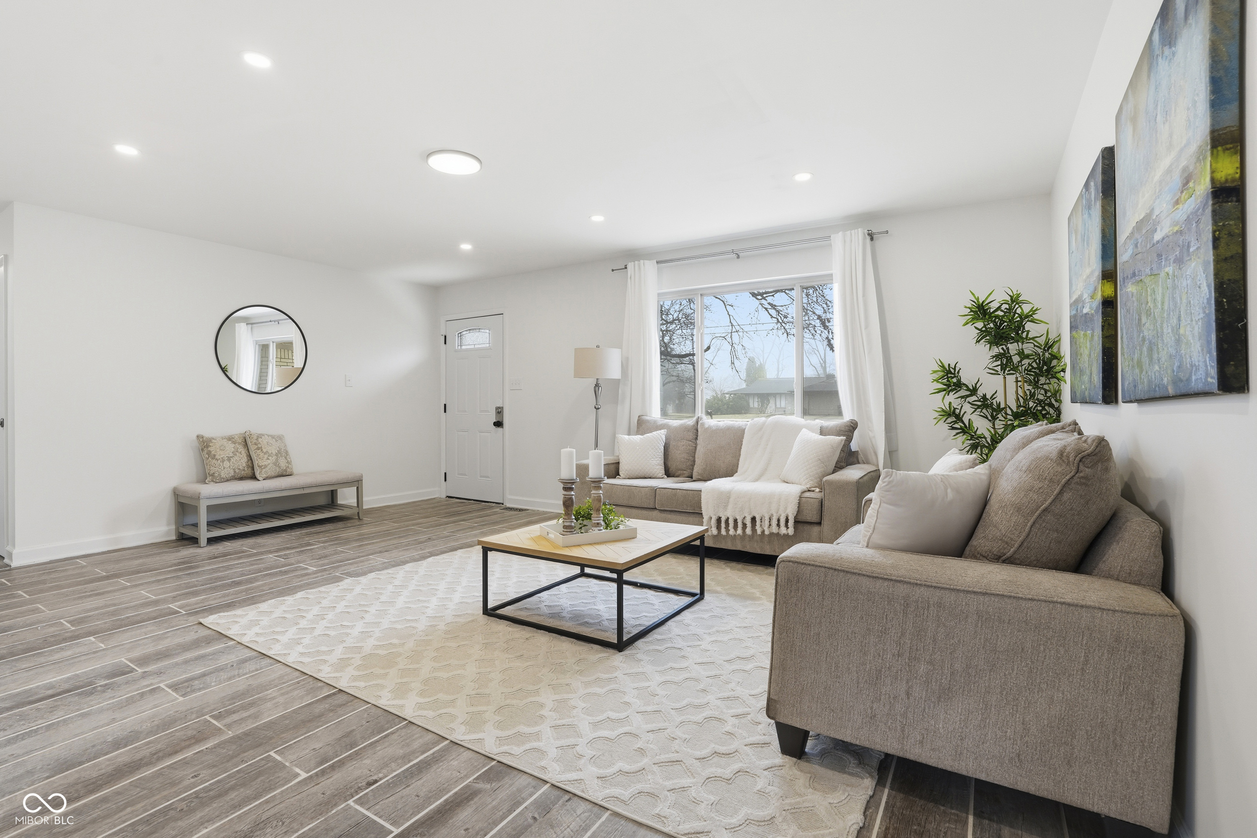 1208 W 79th Street