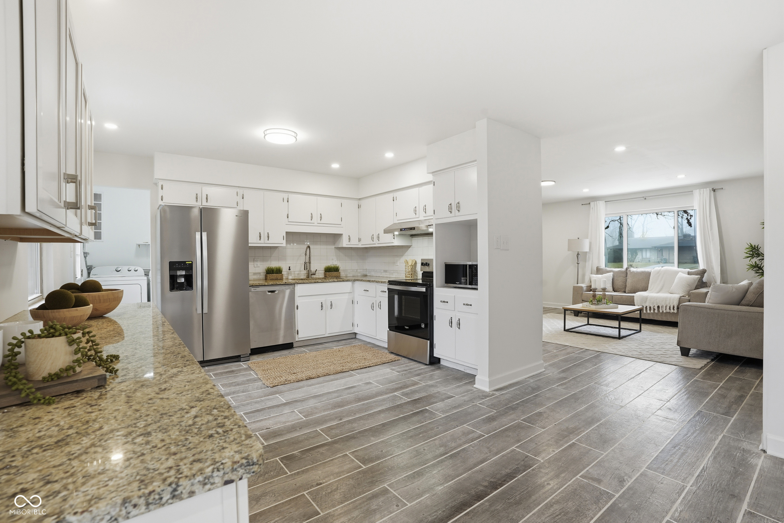 1208 W 79th Street