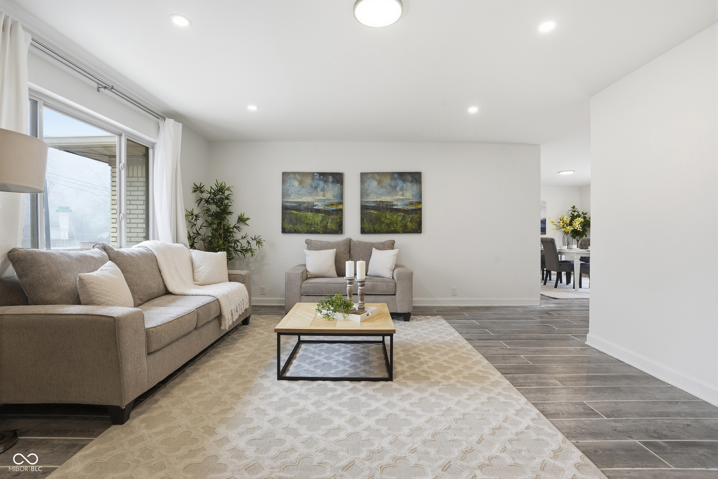 1208 W 79th Street
