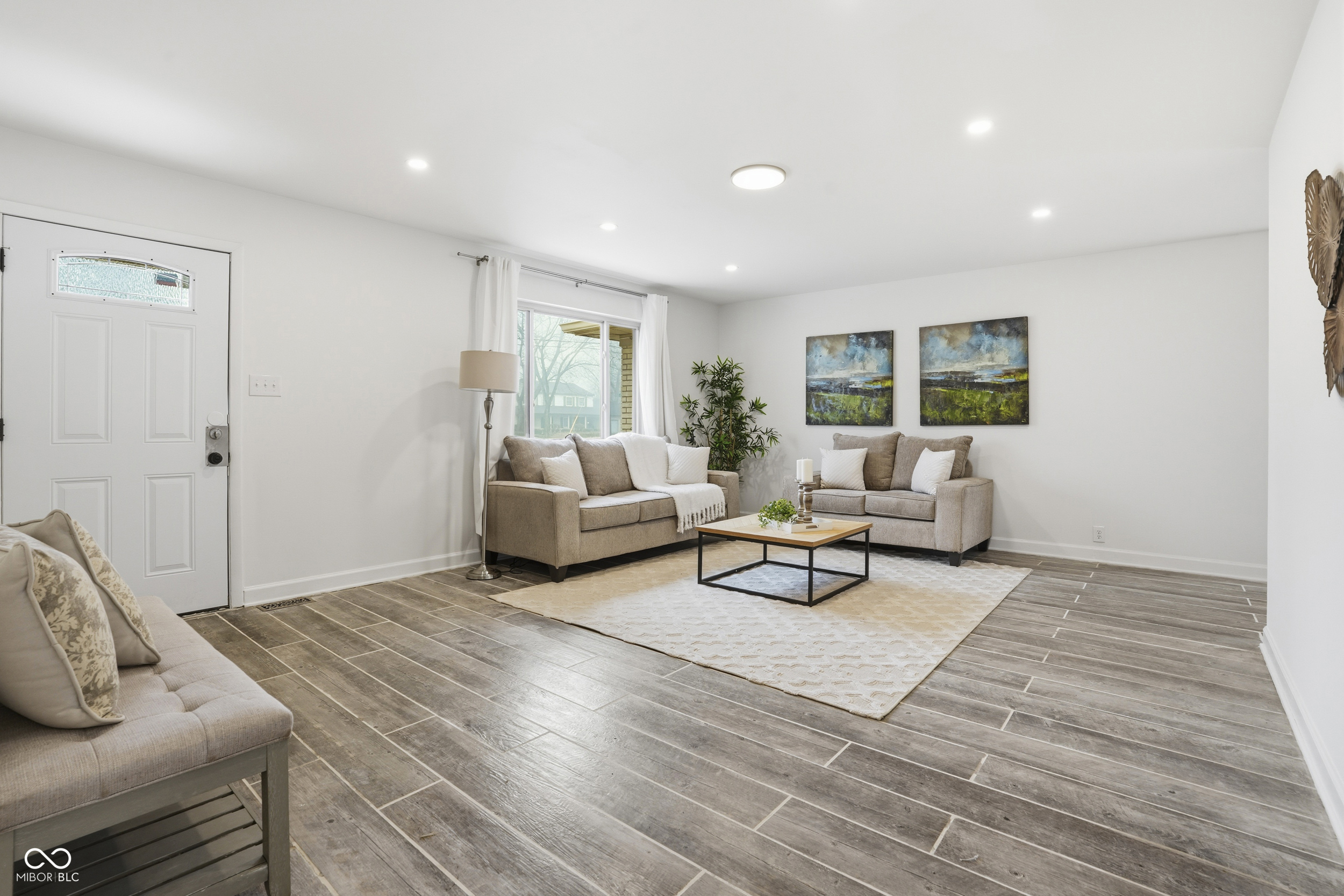 1208 W 79th Street