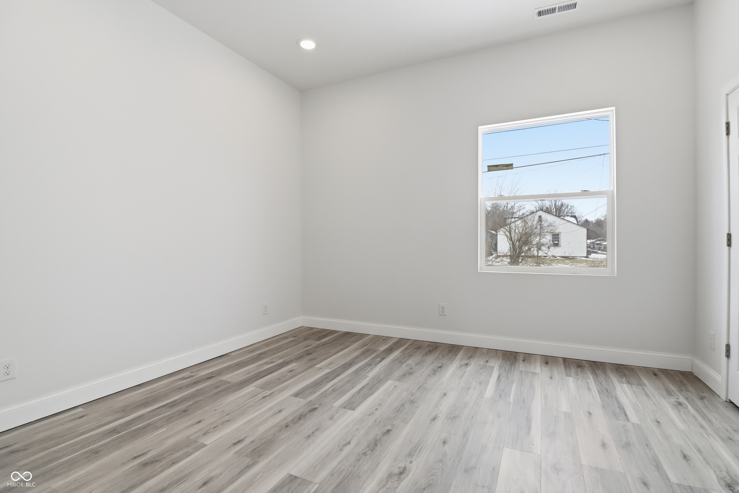 3062 N Euclid Avenue