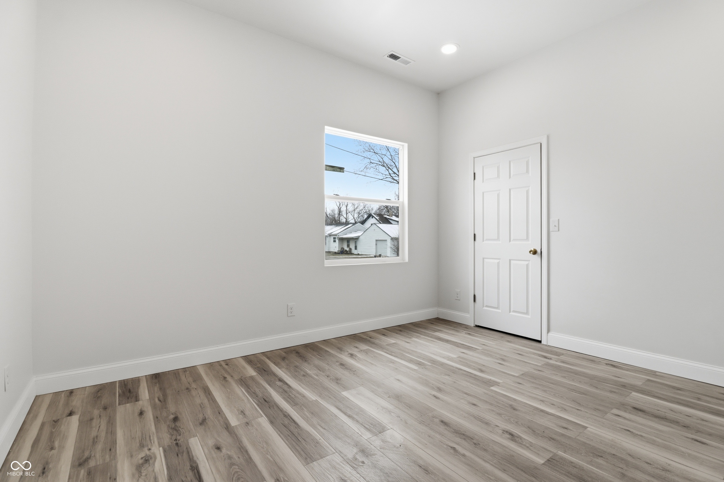 3062 N Euclid Avenue