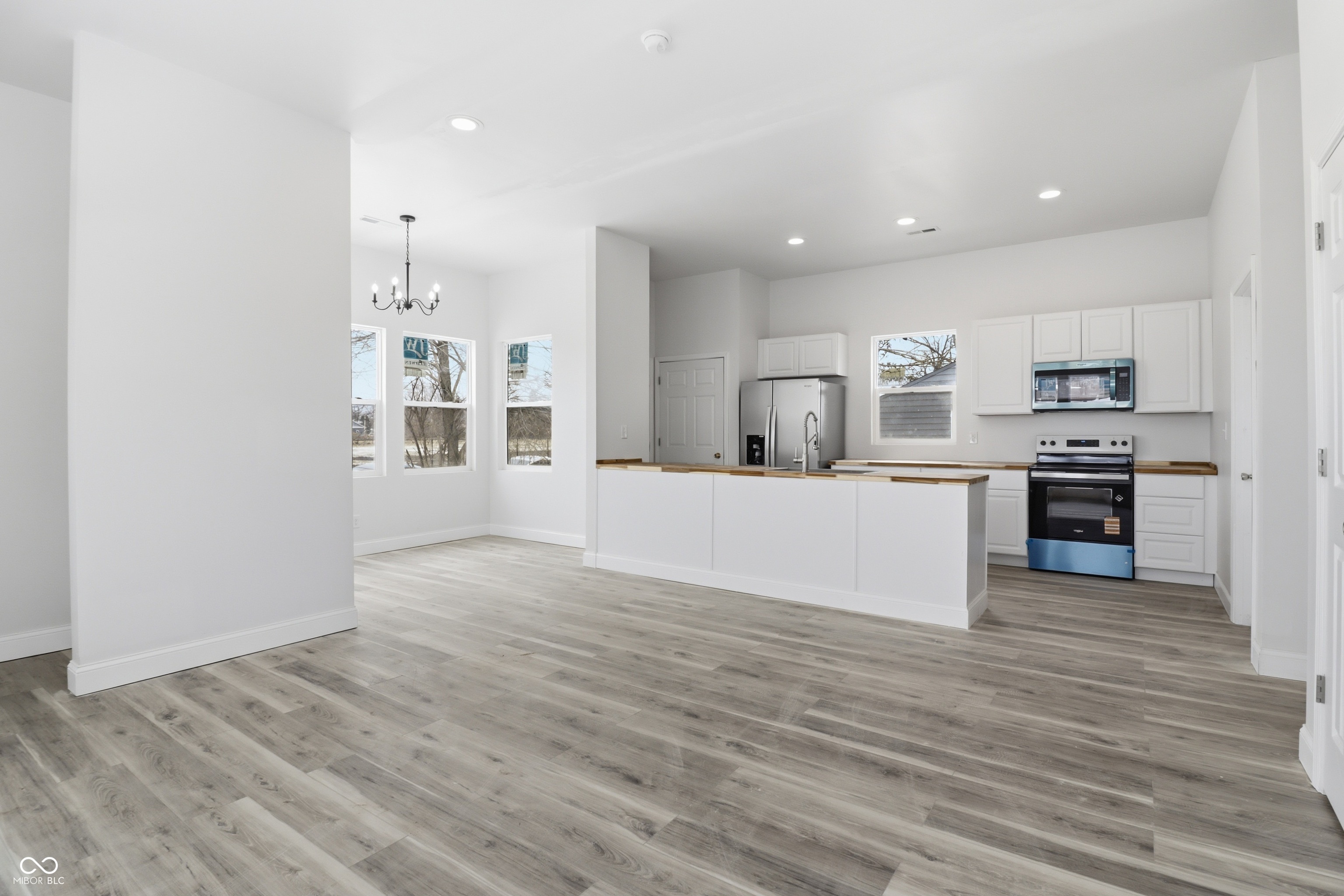 3062 N Euclid Avenue