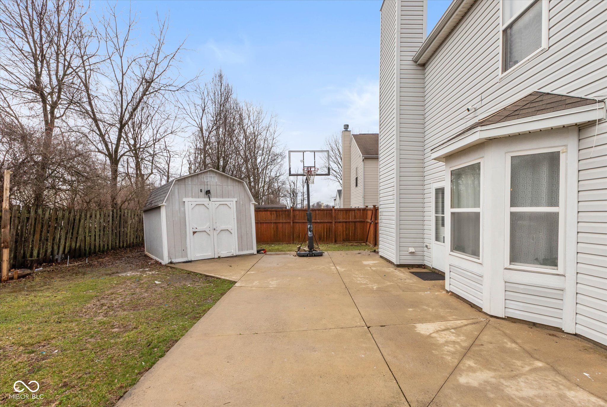 5527 Forest Ridge Court