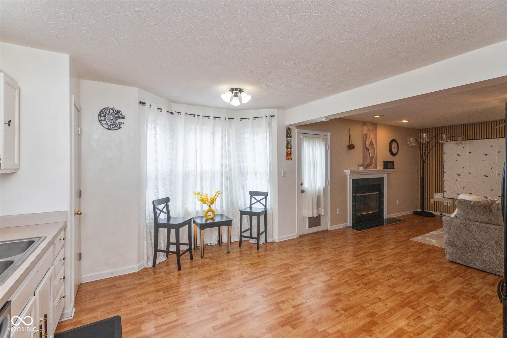 5527 Forest Ridge Court