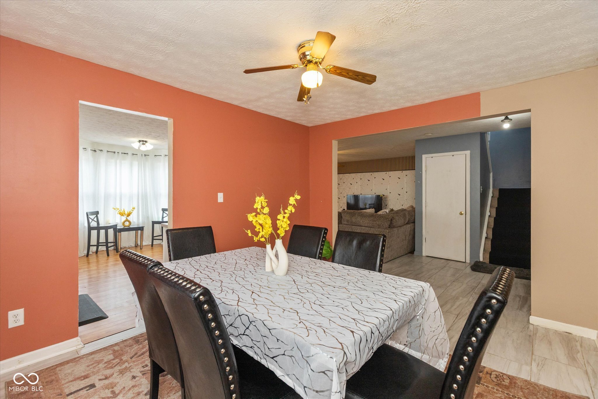 5527 Forest Ridge Court