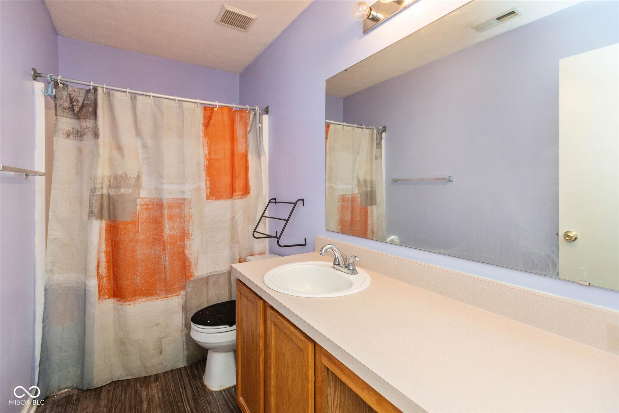 5527 Forest Ridge Court