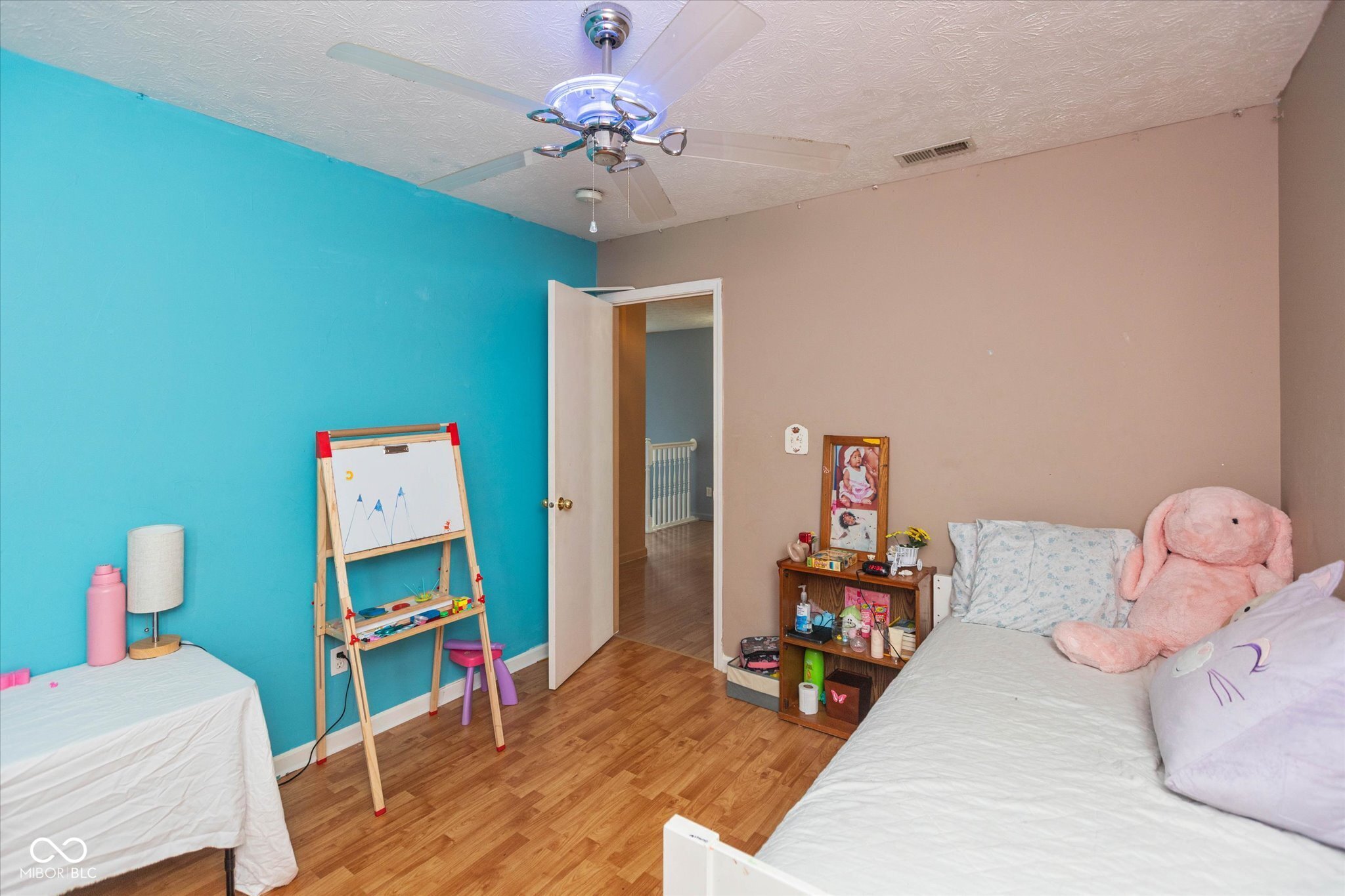 5527 Forest Ridge Court