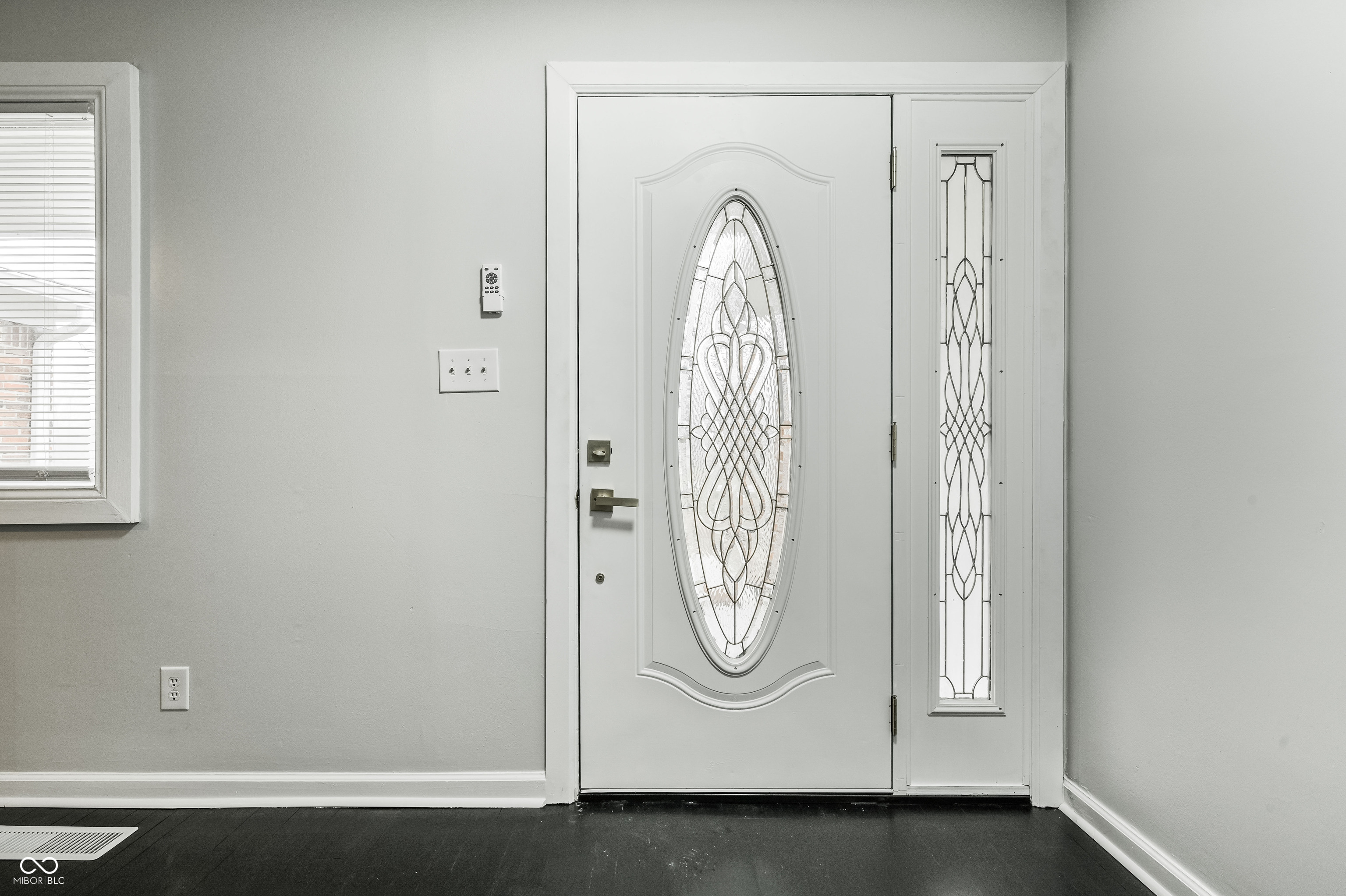 7527 E Raymond Street