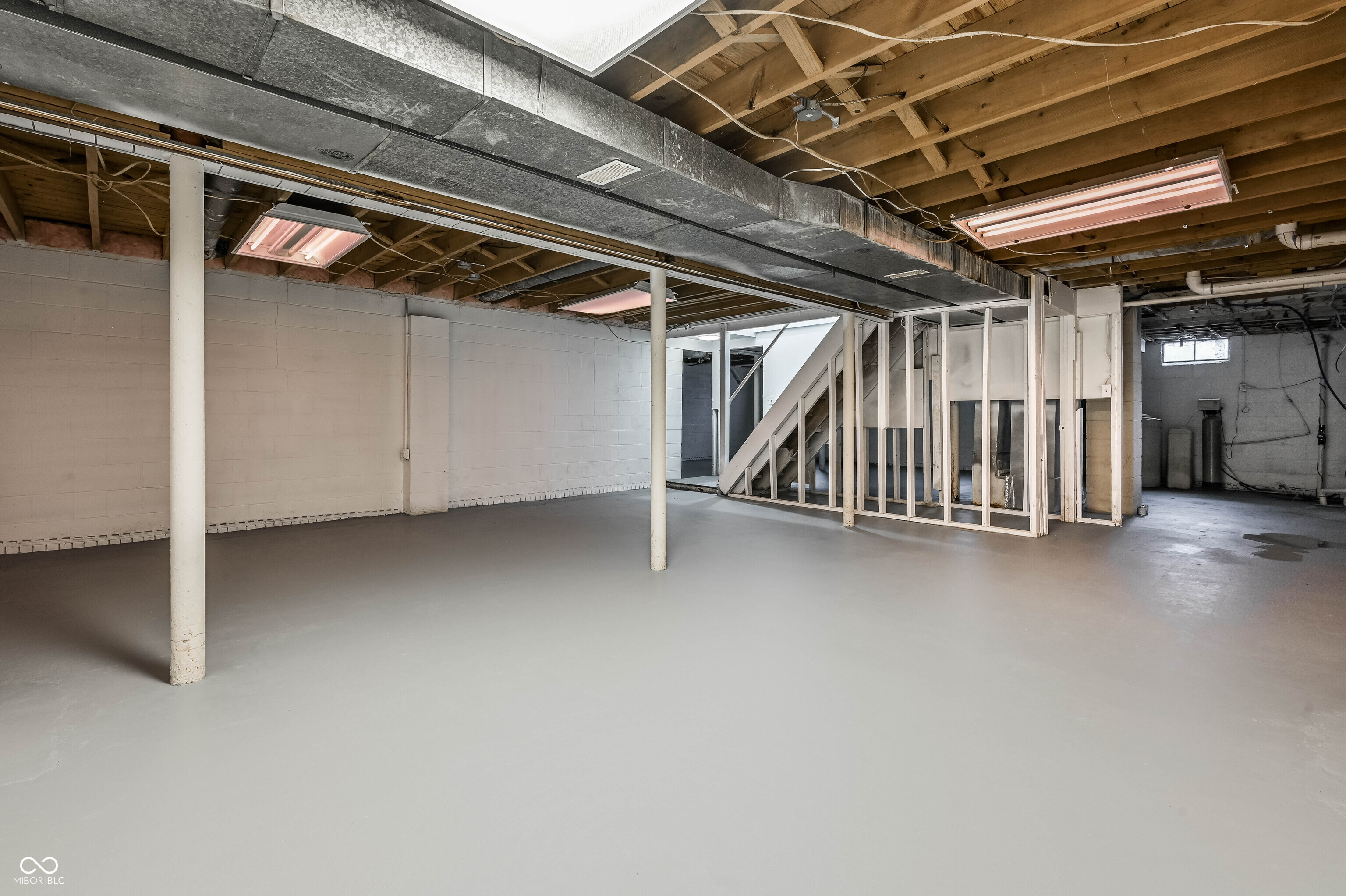 7527 E Raymond Street