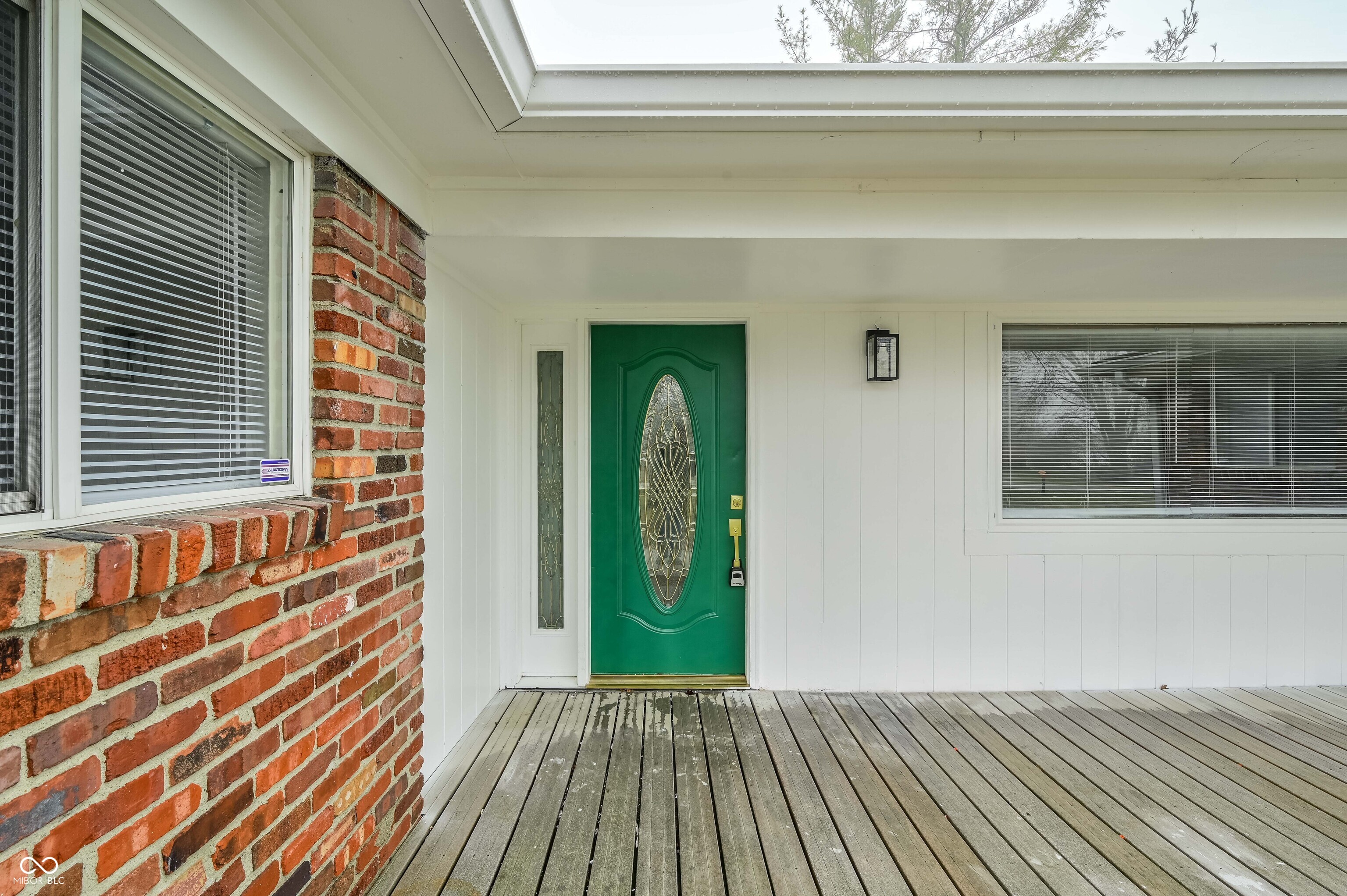 7527 E Raymond Street