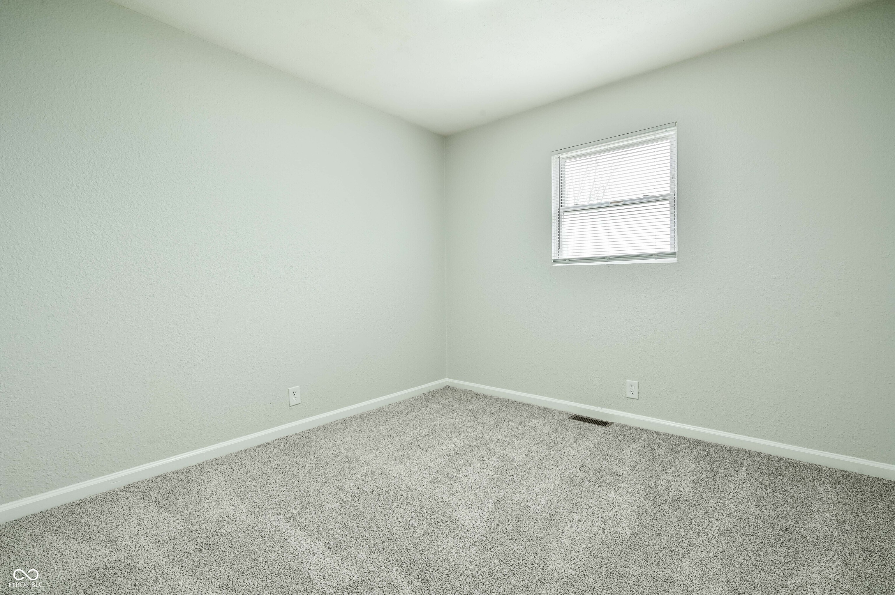 1516 Wellington Avenue