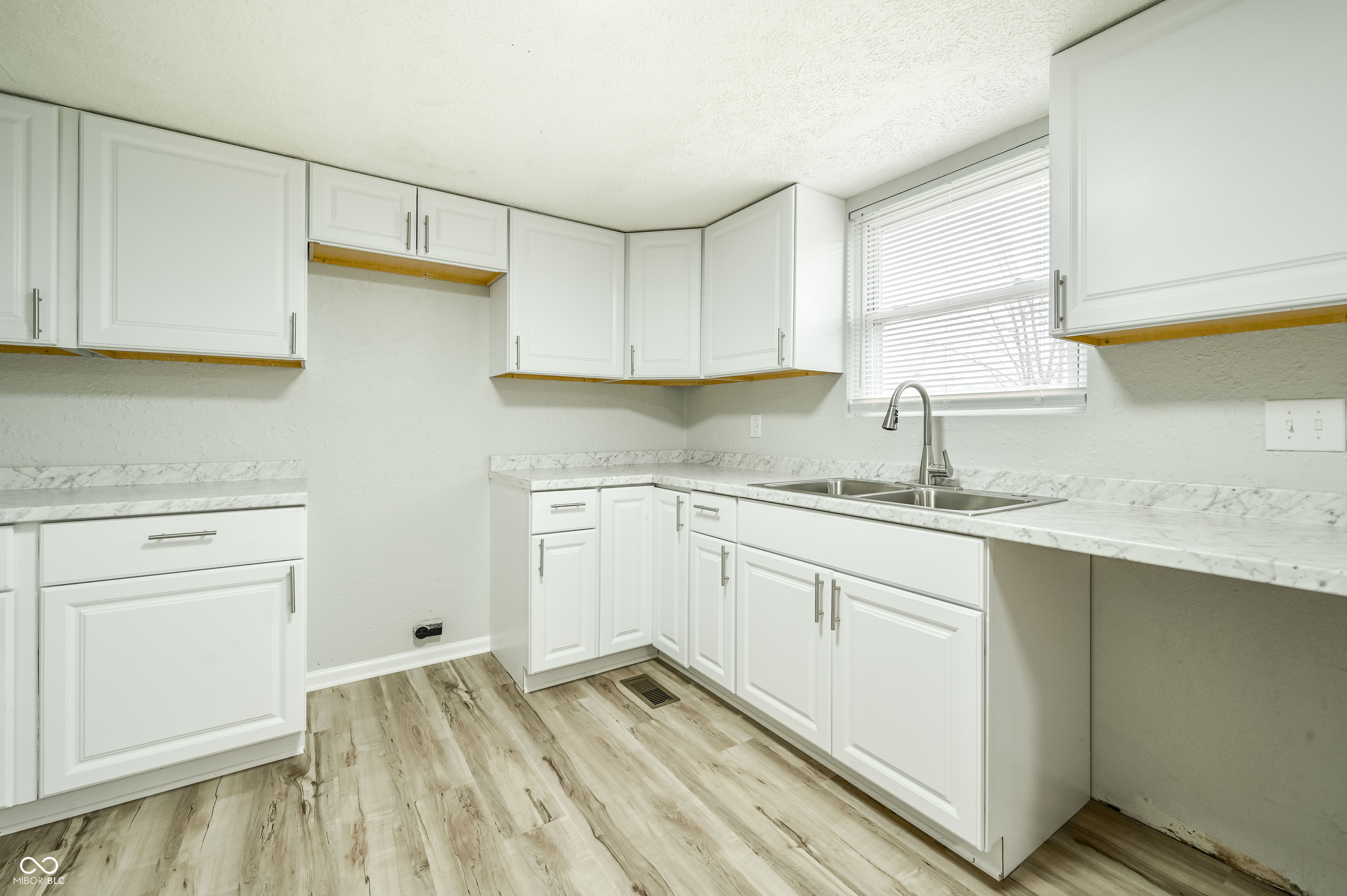 1516 Wellington Avenue