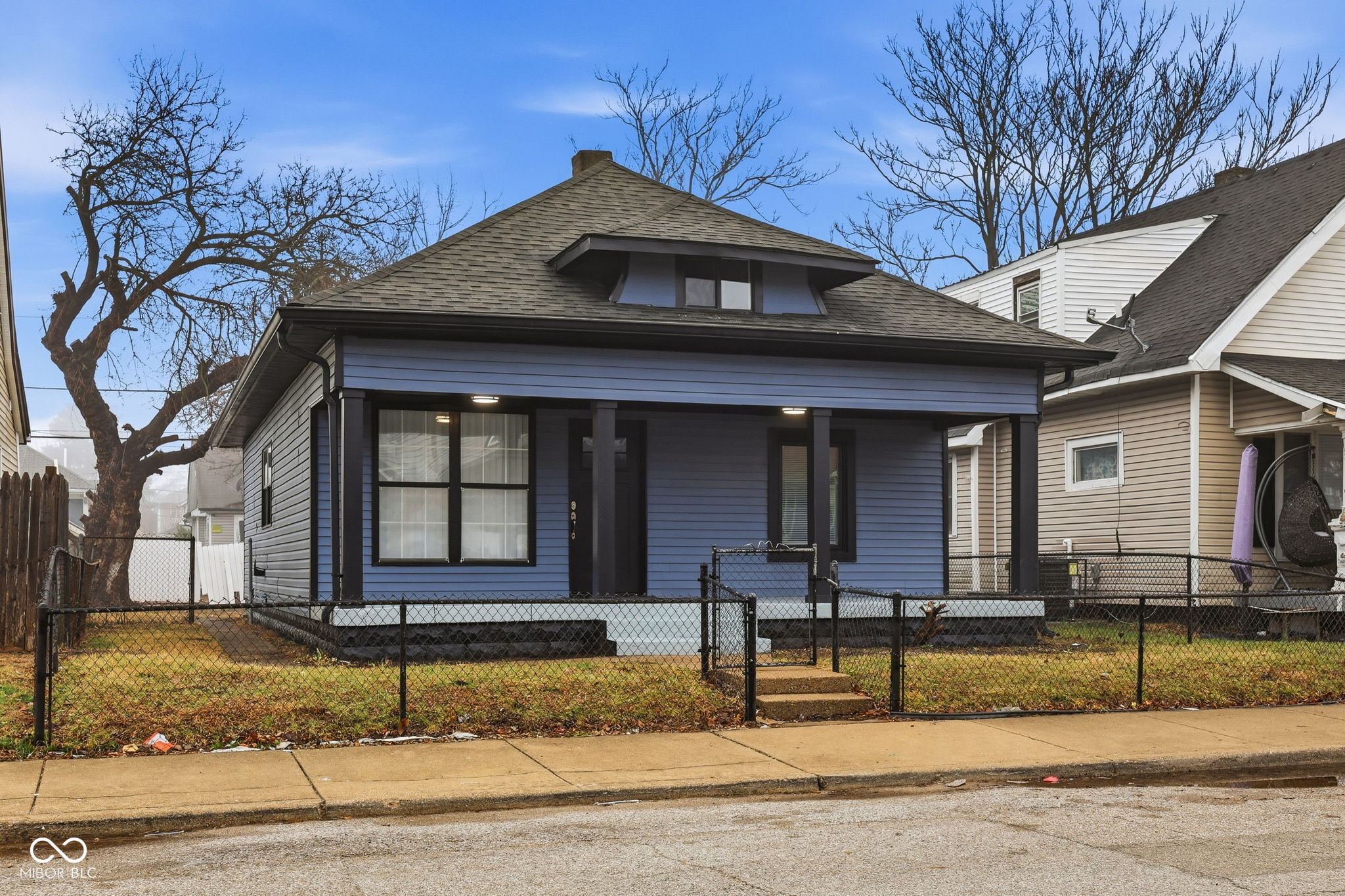 1114 N Mount Street