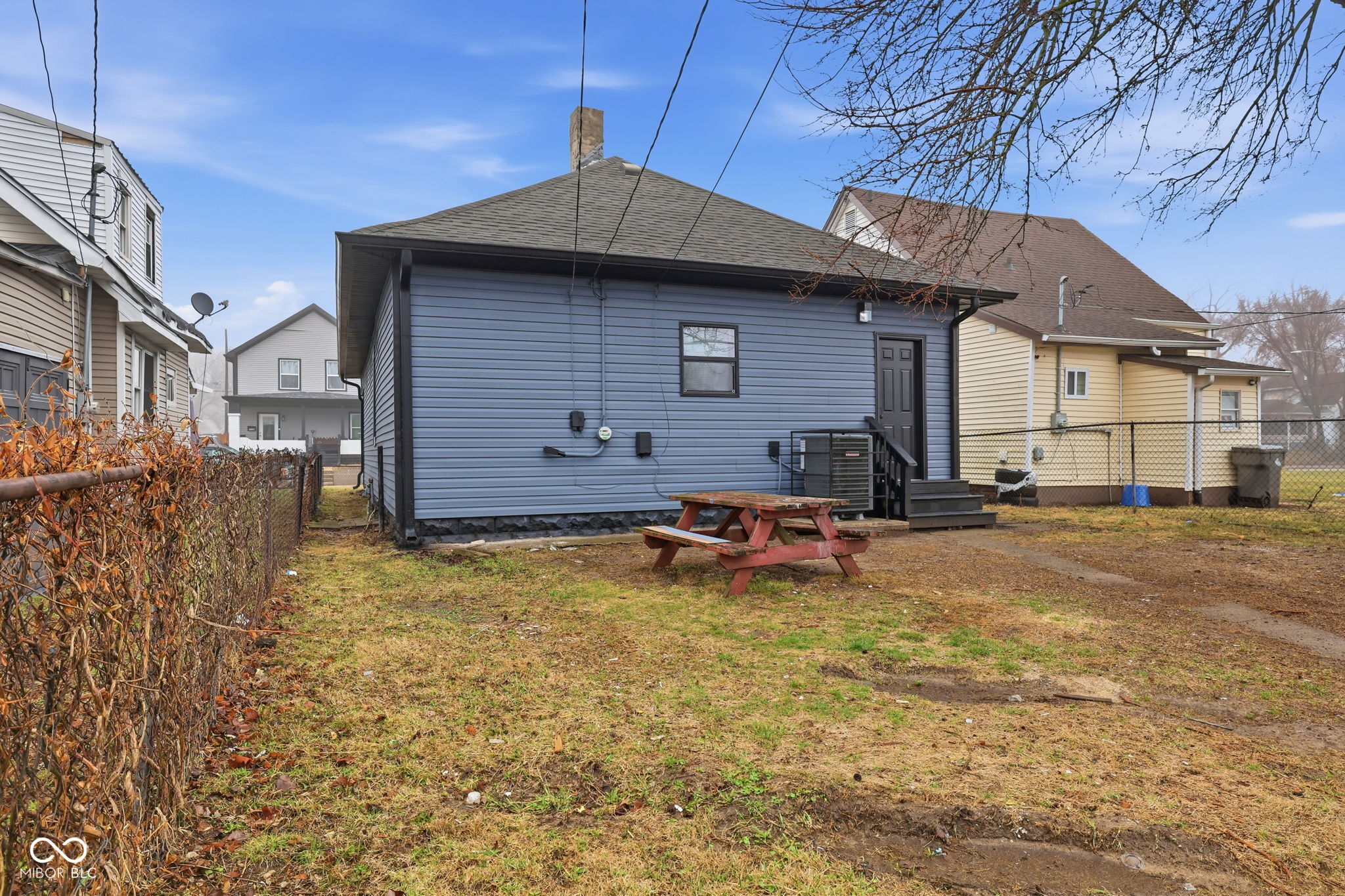 1114 N Mount Street