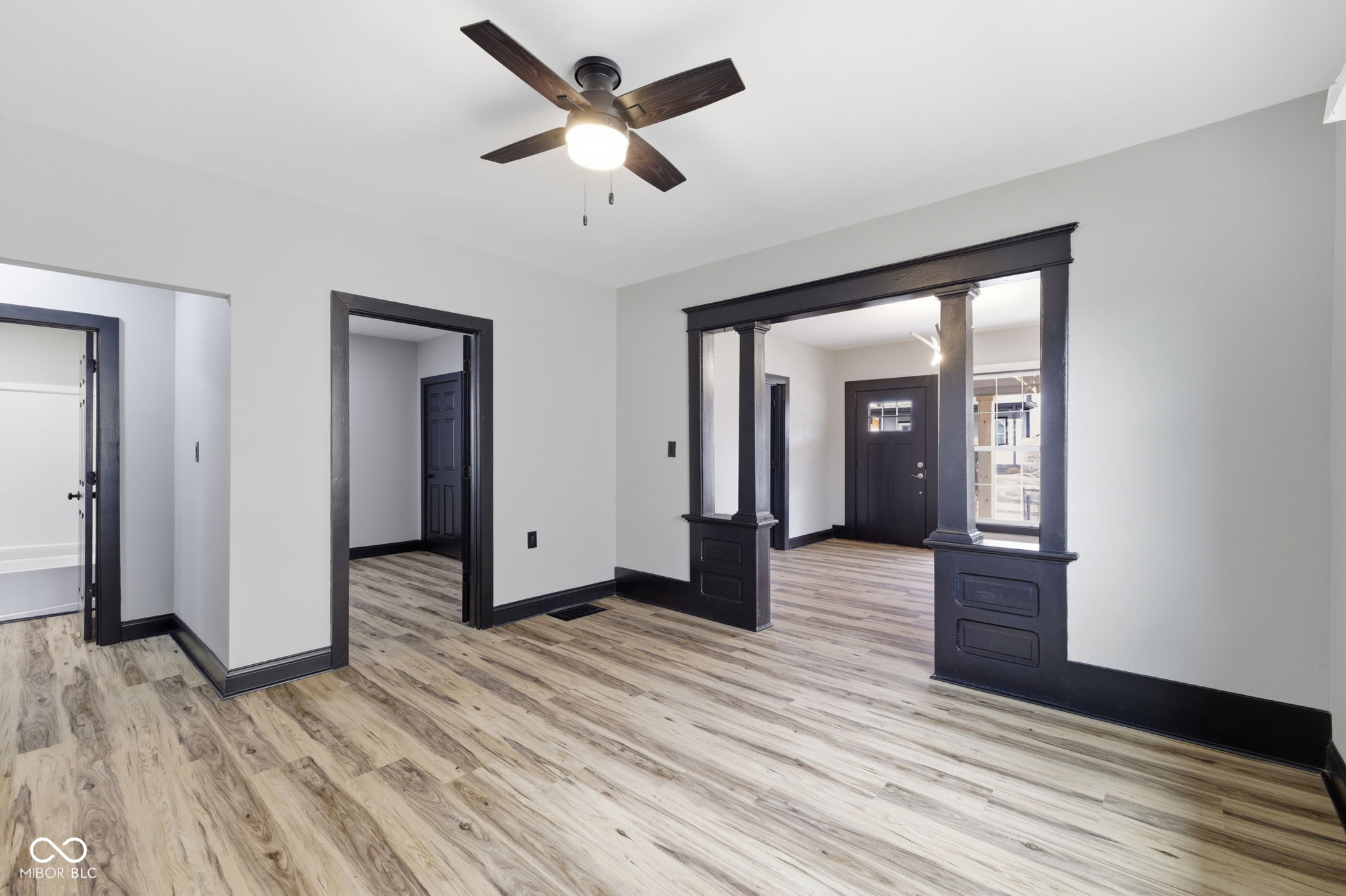 1114 N Mount Street