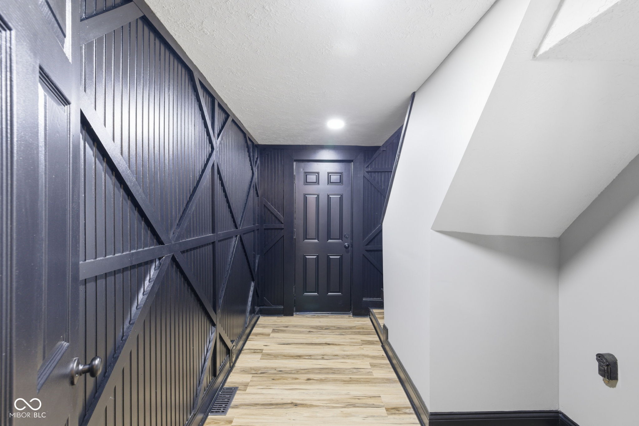 1114 N Mount Street