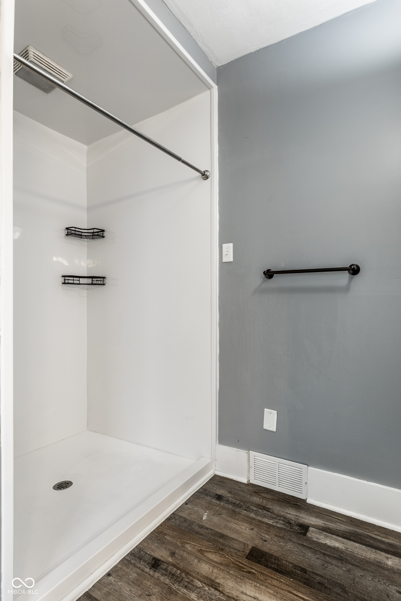 2910 N Delaware Street