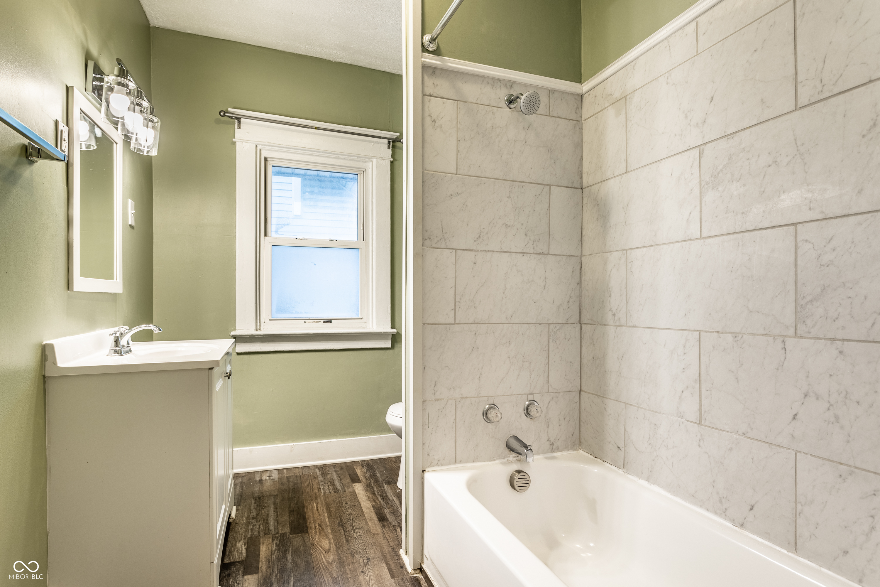 2910 N Delaware Street