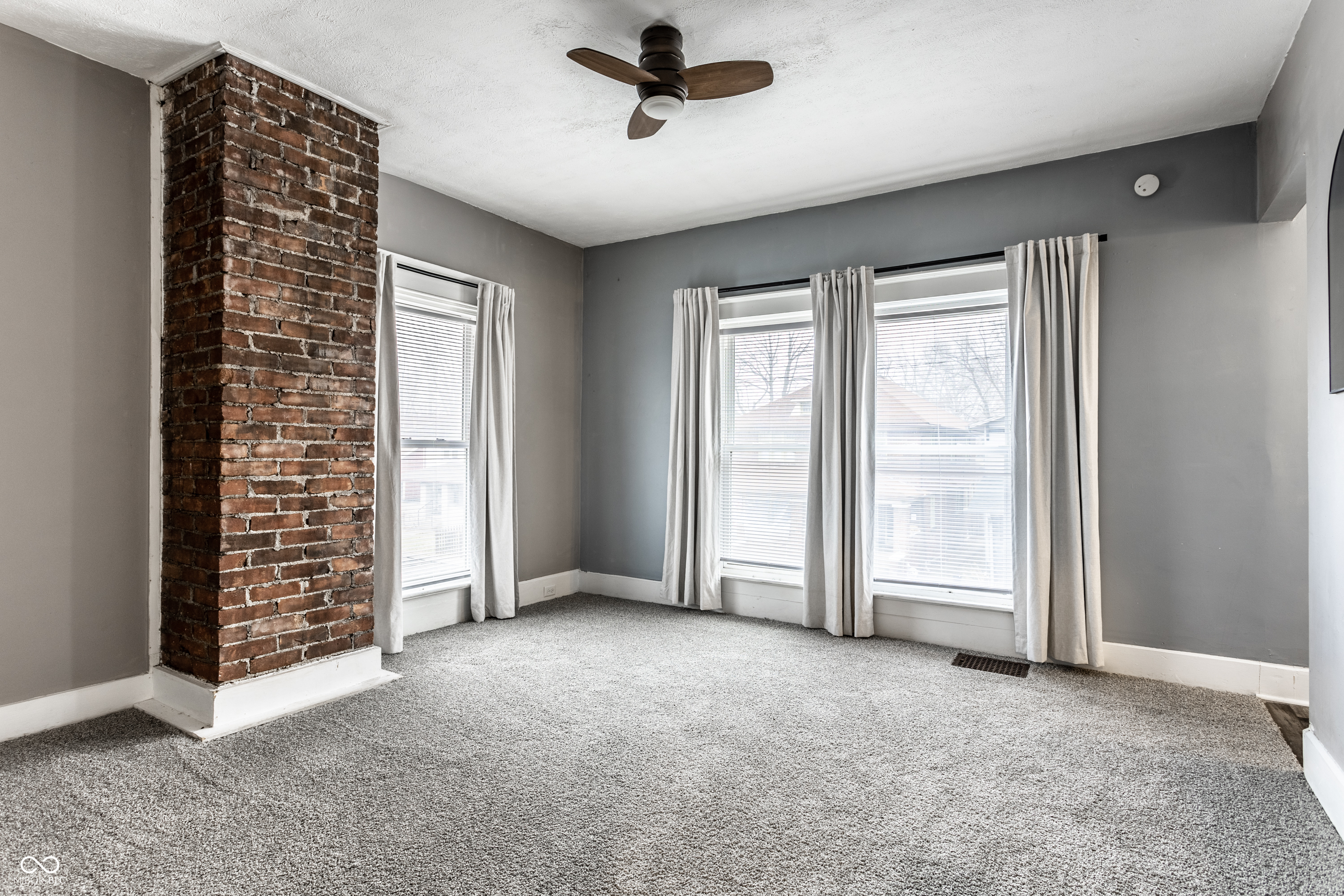 2910 N Delaware Street