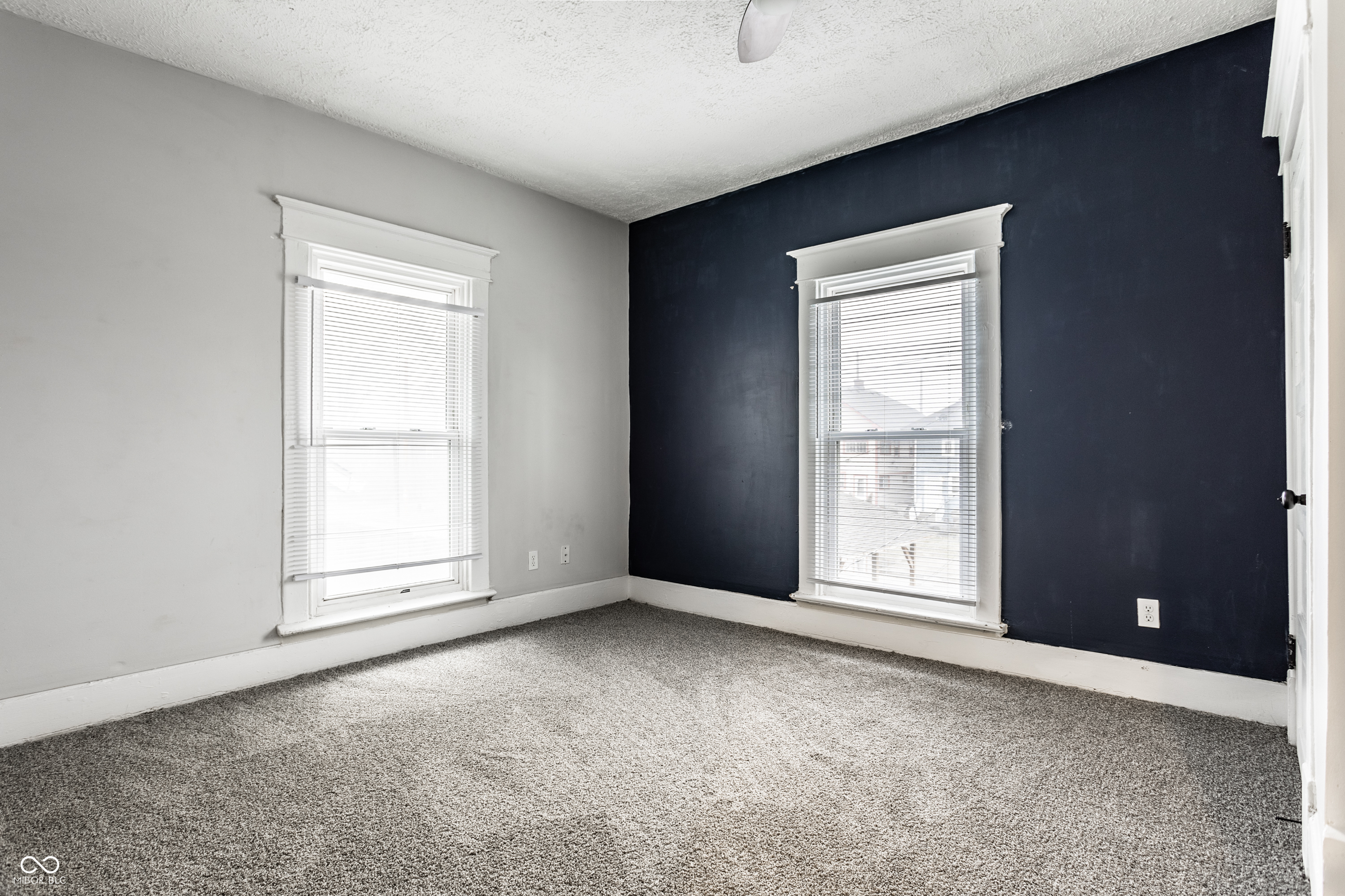 2910 N Delaware Street