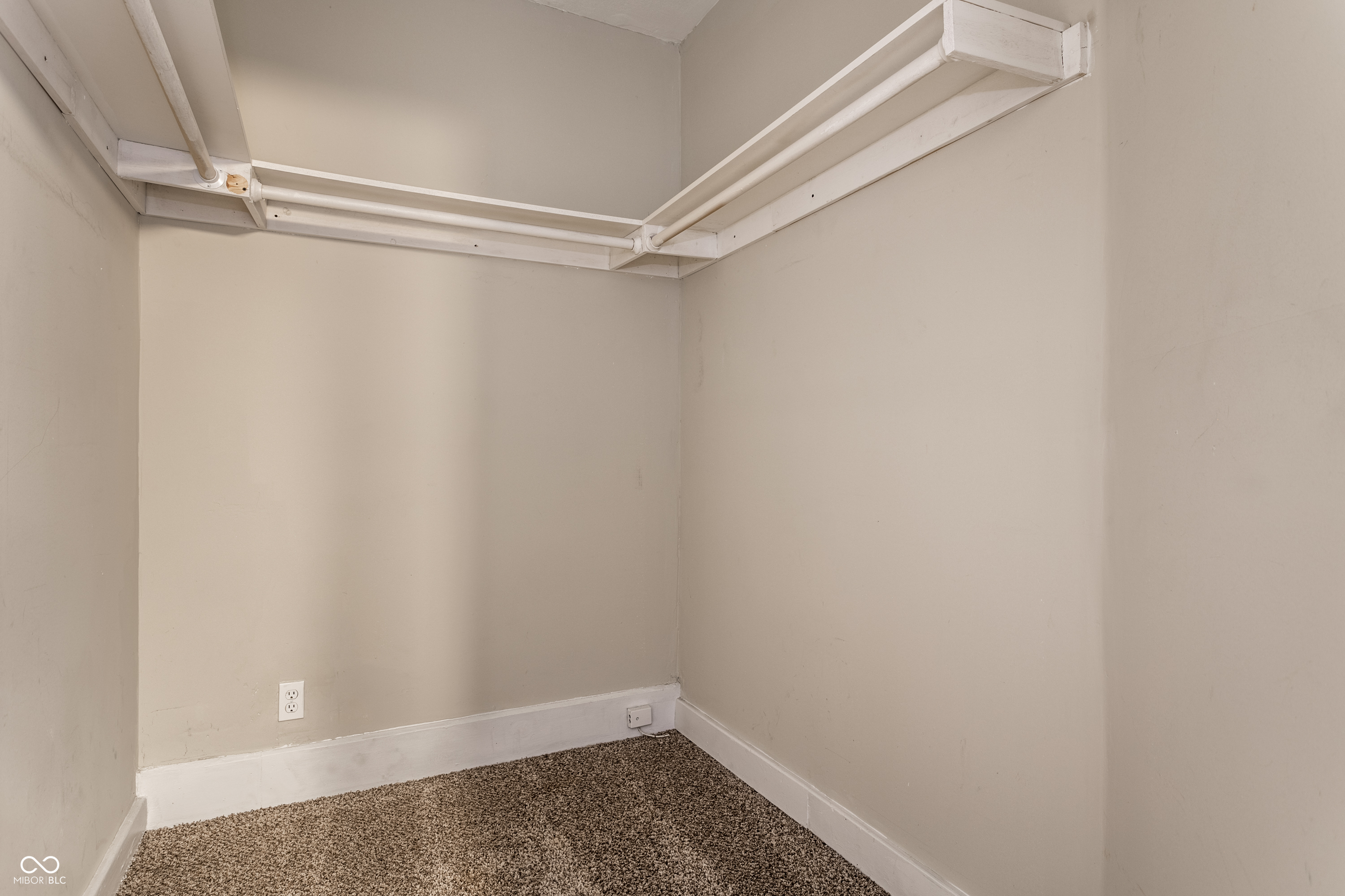 2910 N Delaware Street