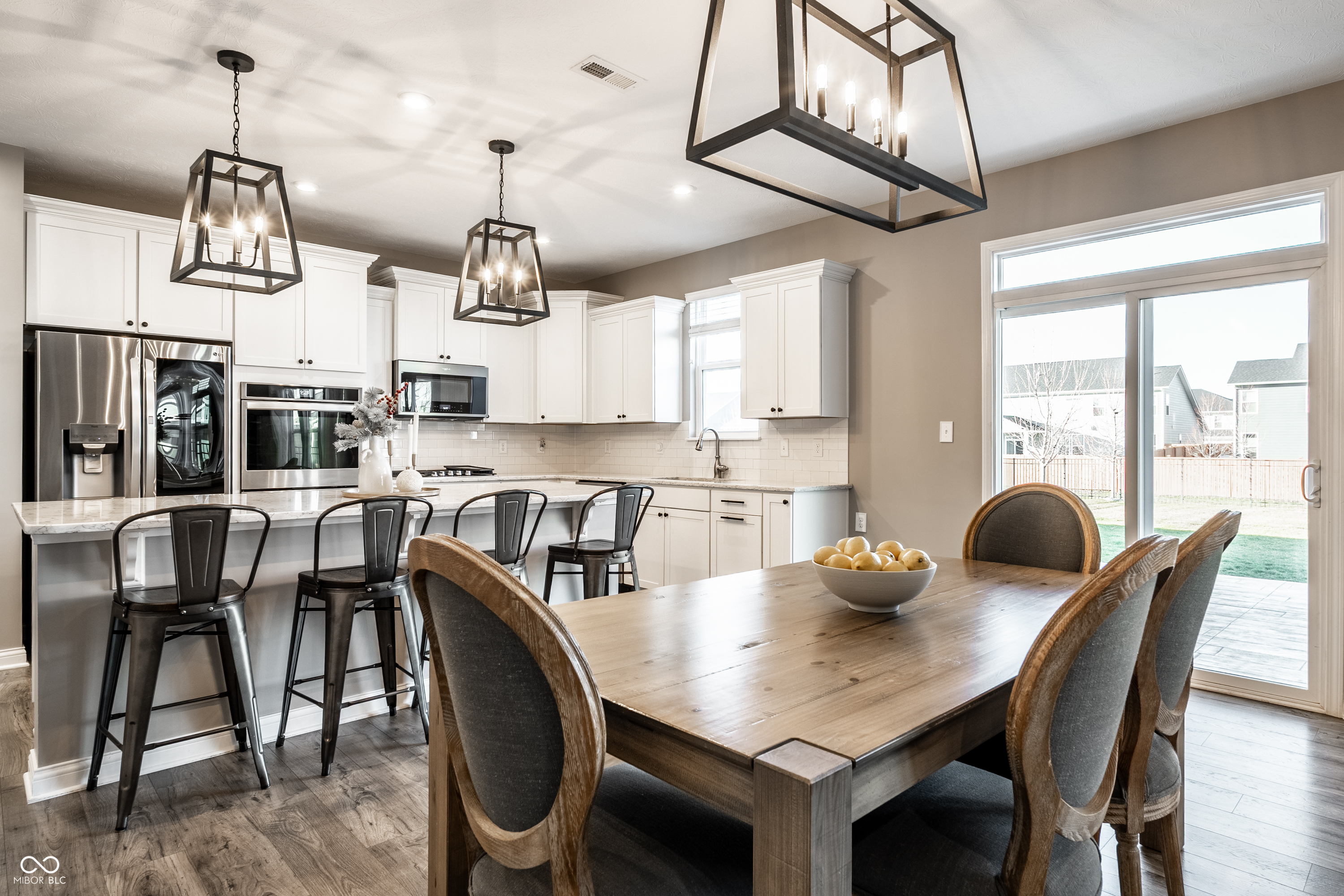 15802 Turntable Court