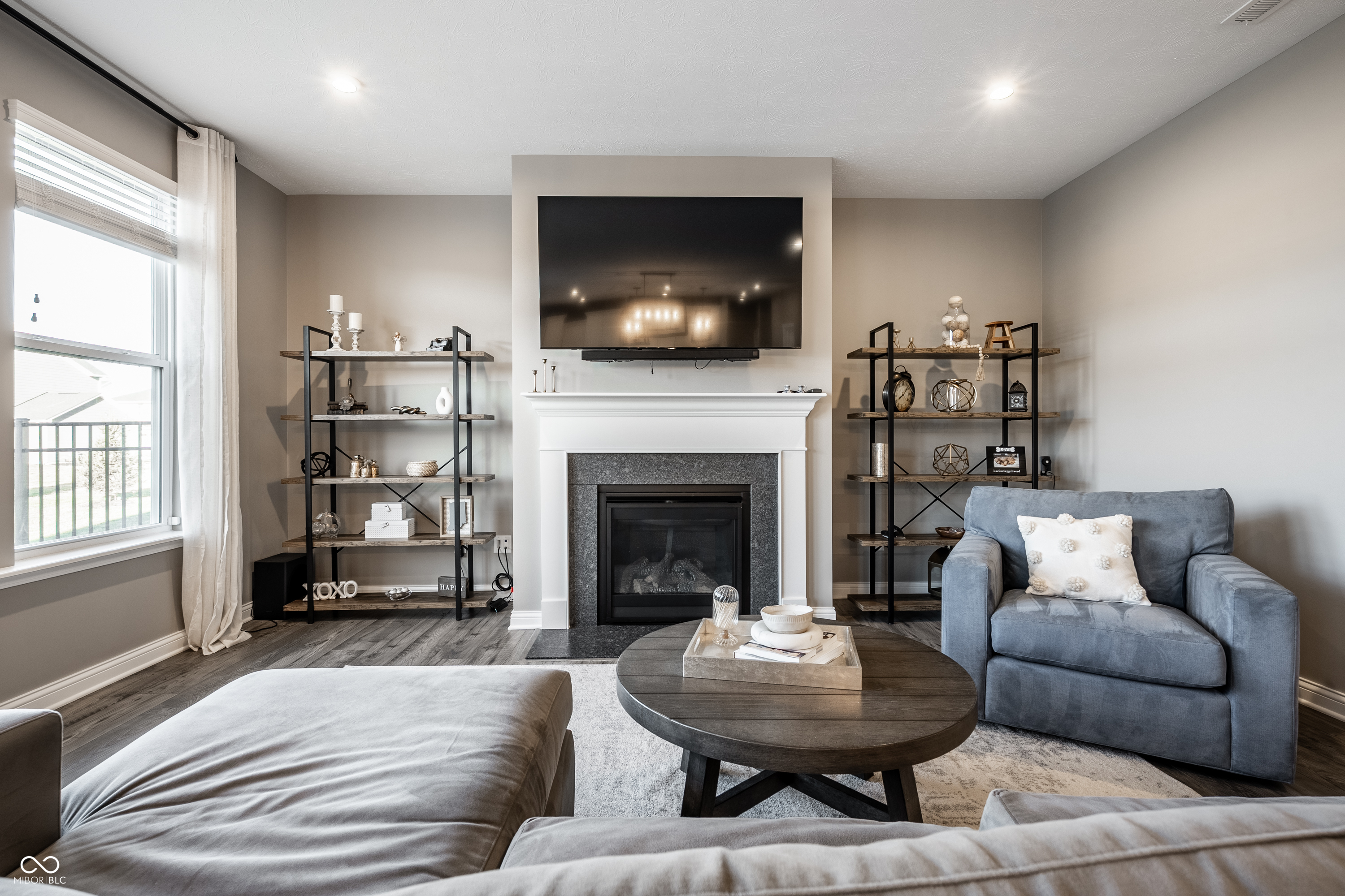 15802 Turntable Court