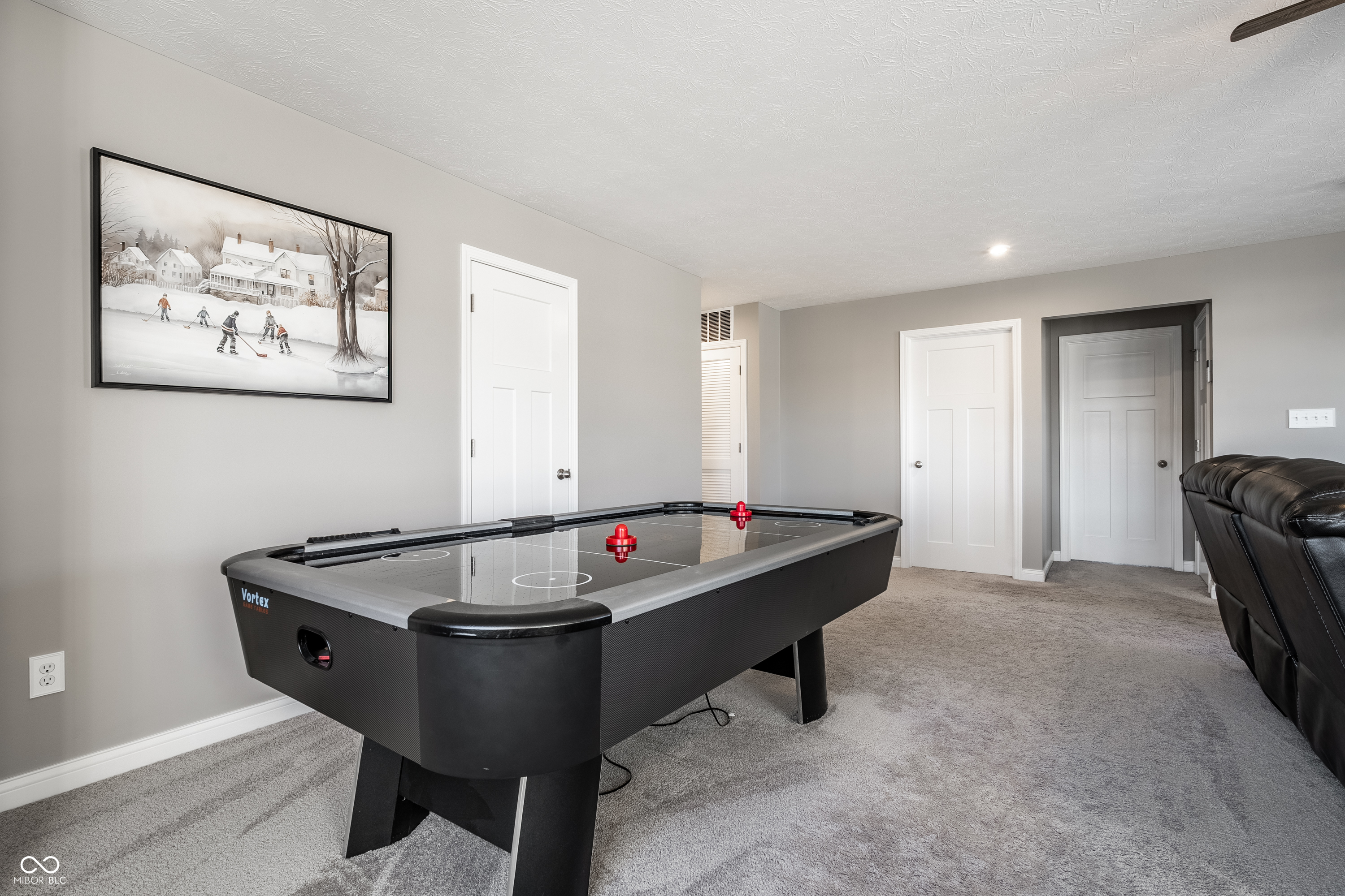15802 Turntable Court