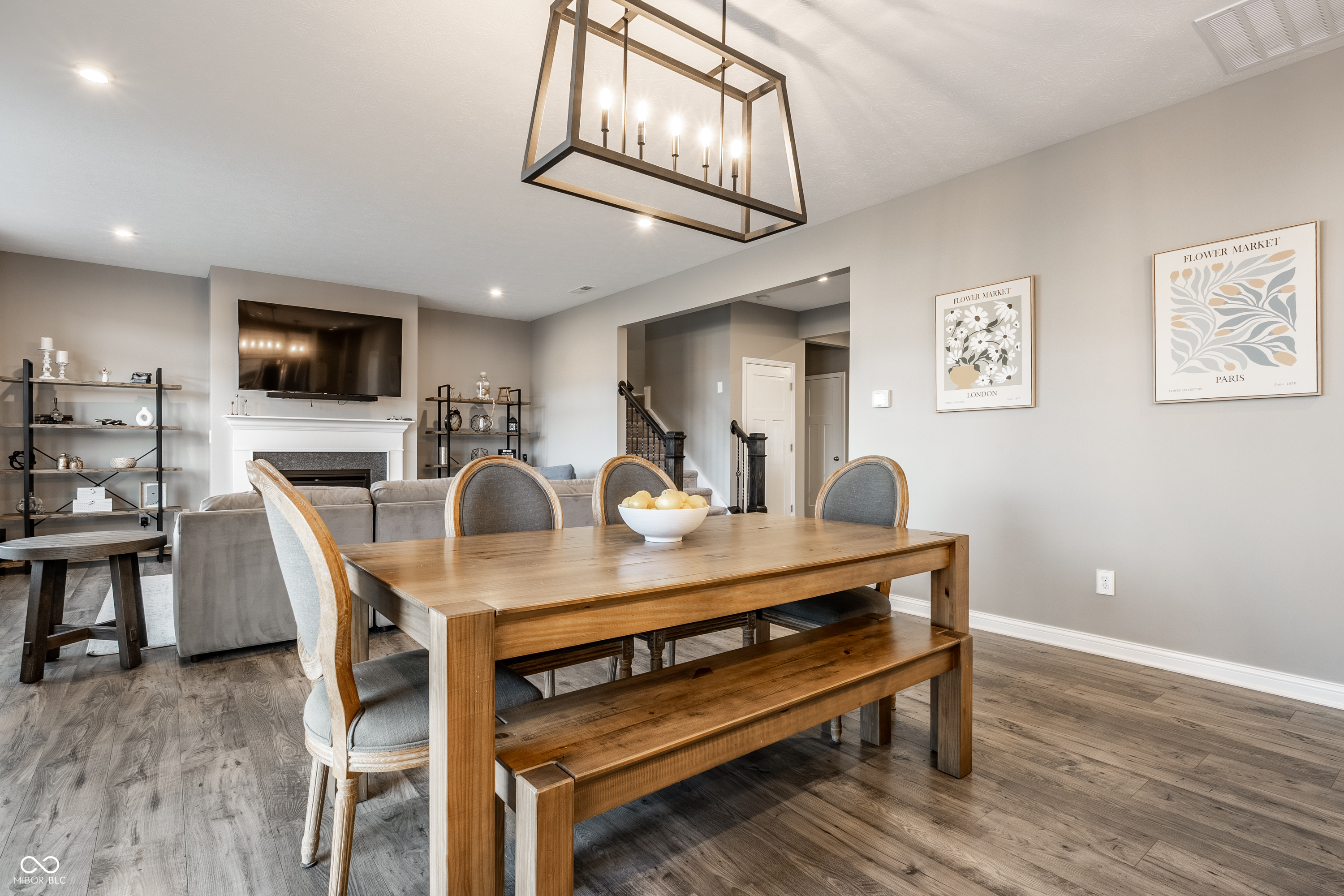 15802 Turntable Court